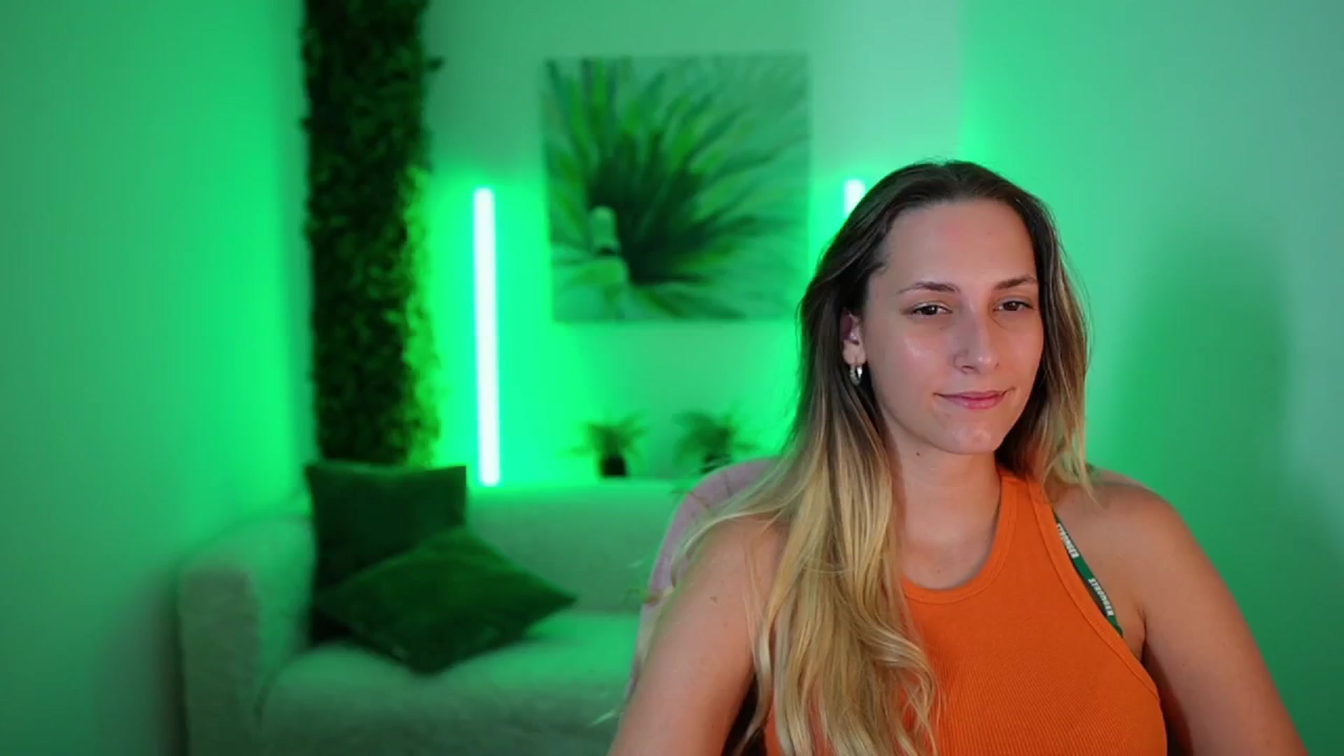 Gallery image thumbnail from Agatha_Vega's myfreecams stream on, 08/27/2024, 23:21 image 20 of 20
