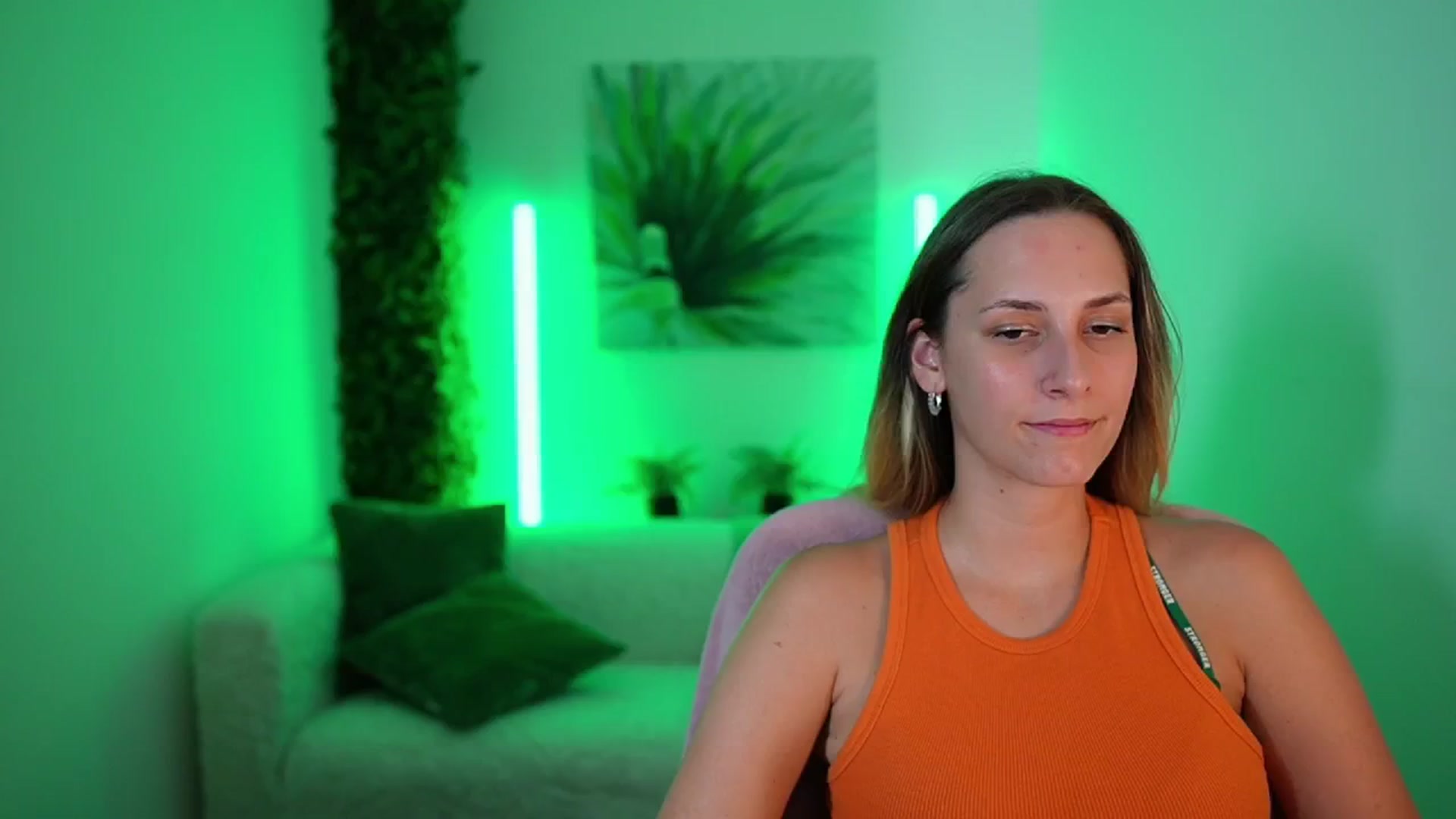 Gallery image thumbnail from Agatha_Vega's myfreecams stream on, 08/27/2024, 23:21 image 18 of 20