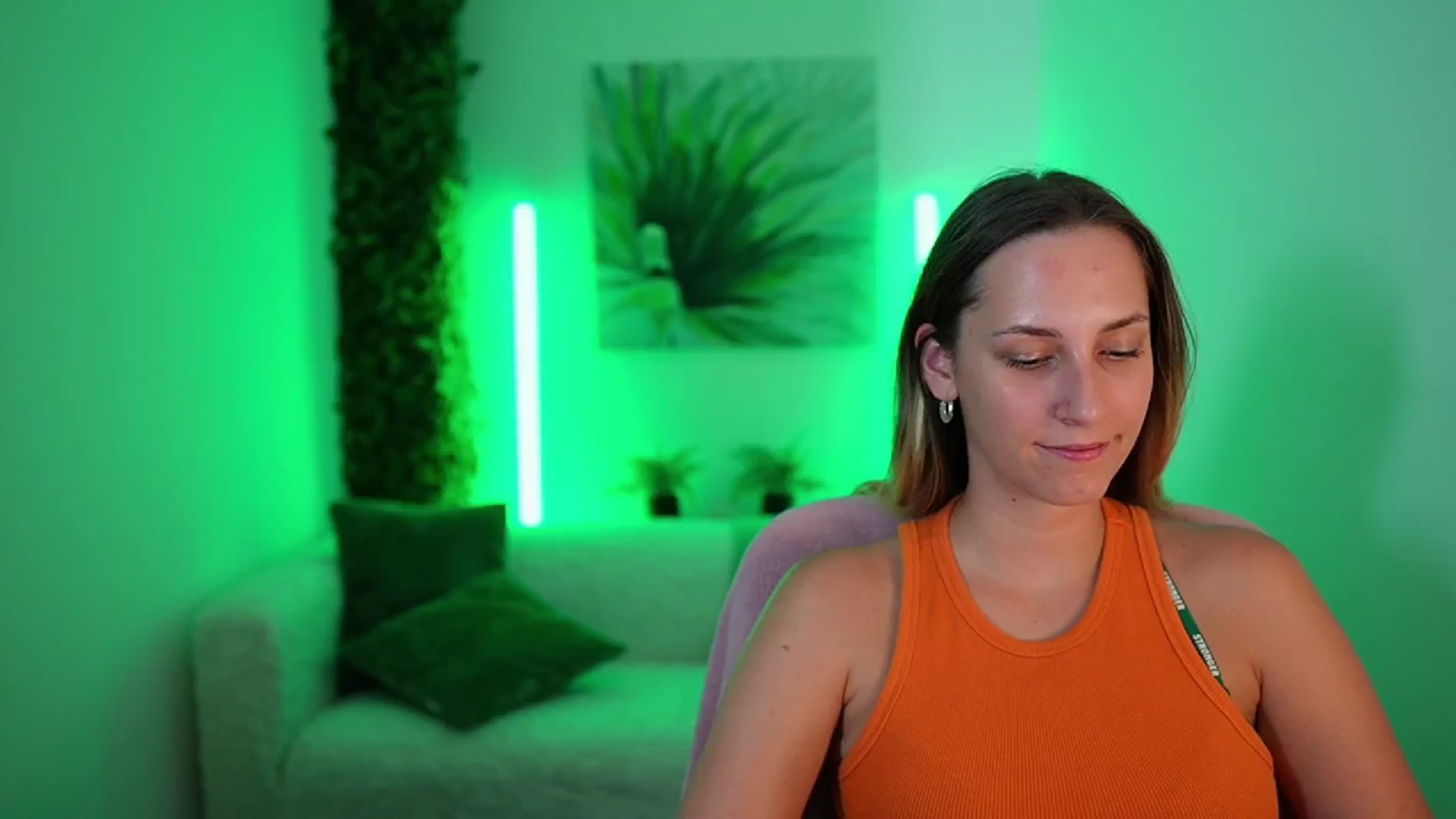 Gallery image thumbnail from Agatha_Vega's myfreecams stream on, 08/27/2024, 23:21 image 16 of 20