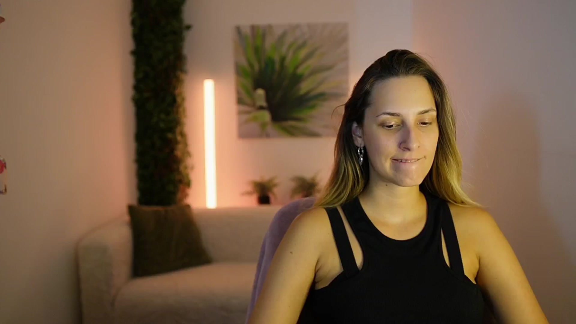 Gallery image thumbnail from Agatha_Vega's myfreecams stream on, 08/28/2024, 19:40 image 16 of 20
