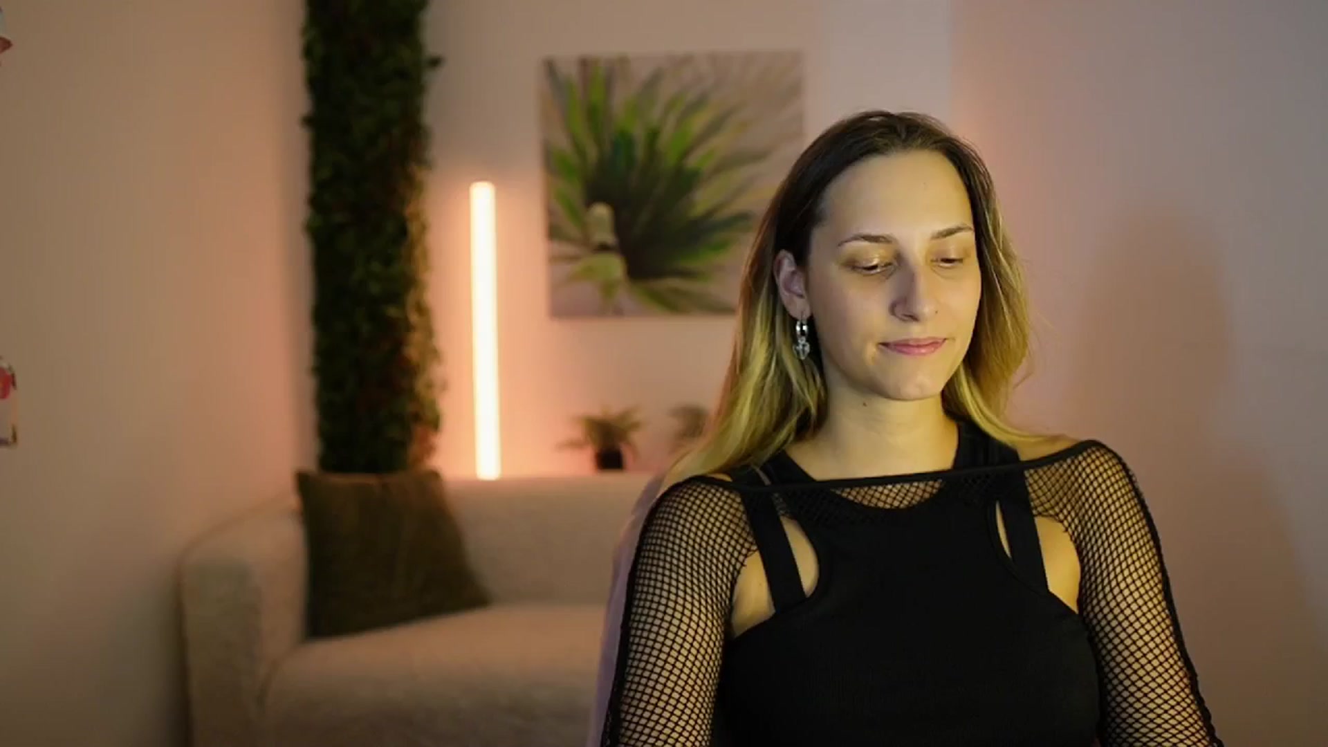 Gallery image thumbnail from Agatha_Vega's myfreecams stream on, 08/28/2024, 19:40 image 2 of 20