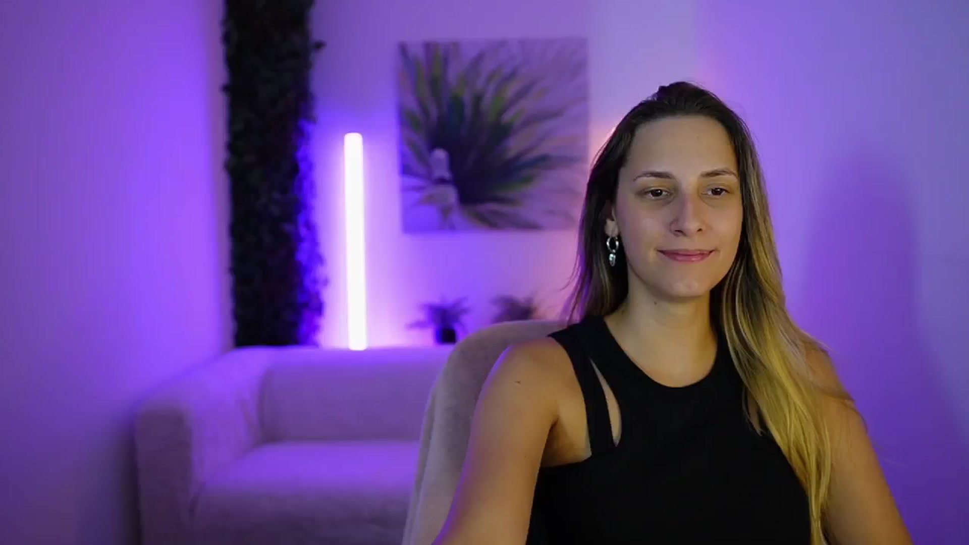 Gallery image thumbnail from Agatha_Vega's myfreecams stream on, 08/28/2024, 21:44 image 19 of 20