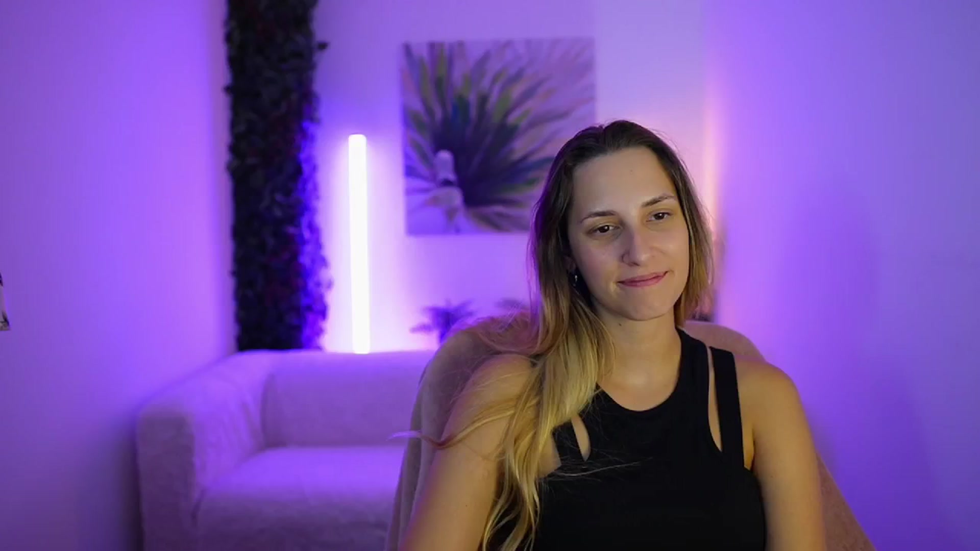 Gallery image thumbnail from Agatha_Vega's myfreecams stream on, 08/28/2024, 22:12 image 14 of 20
