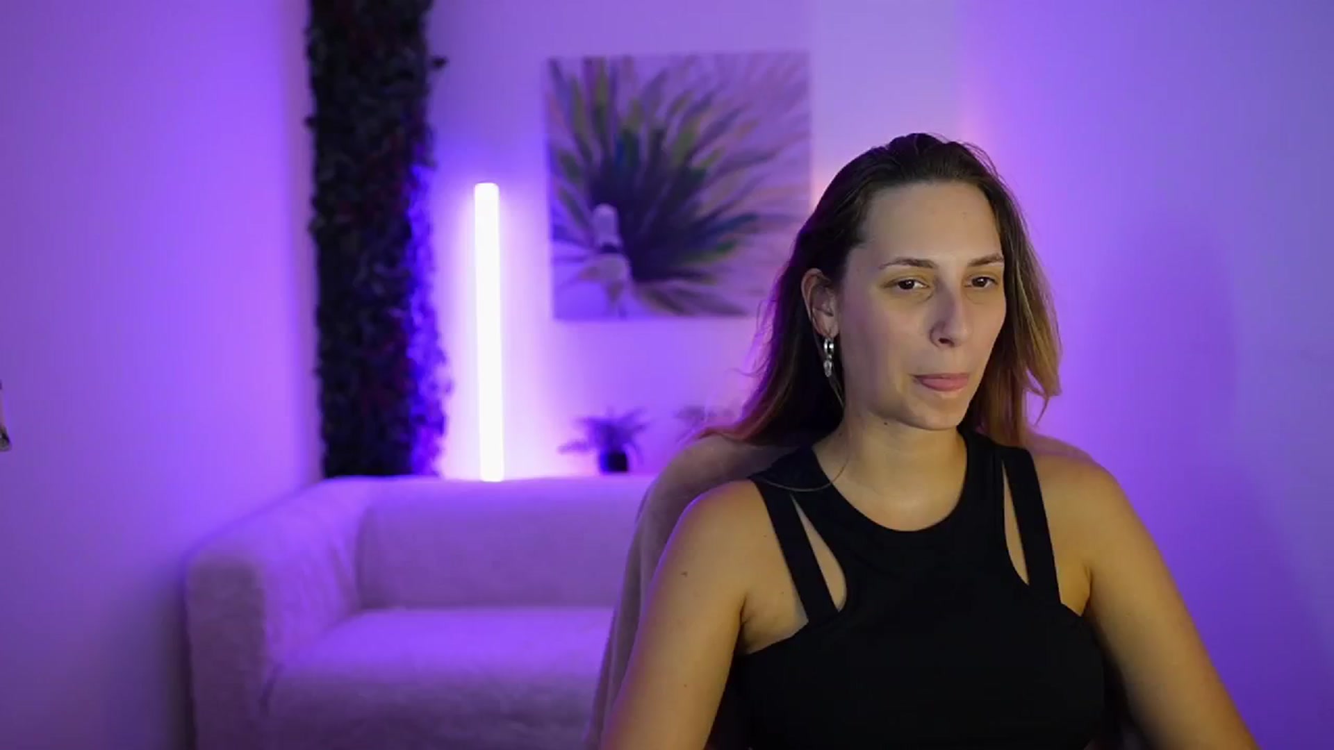Gallery image thumbnail from Agatha_Vega's myfreecams stream on, 08/28/2024, 22:12 image 3 of 20