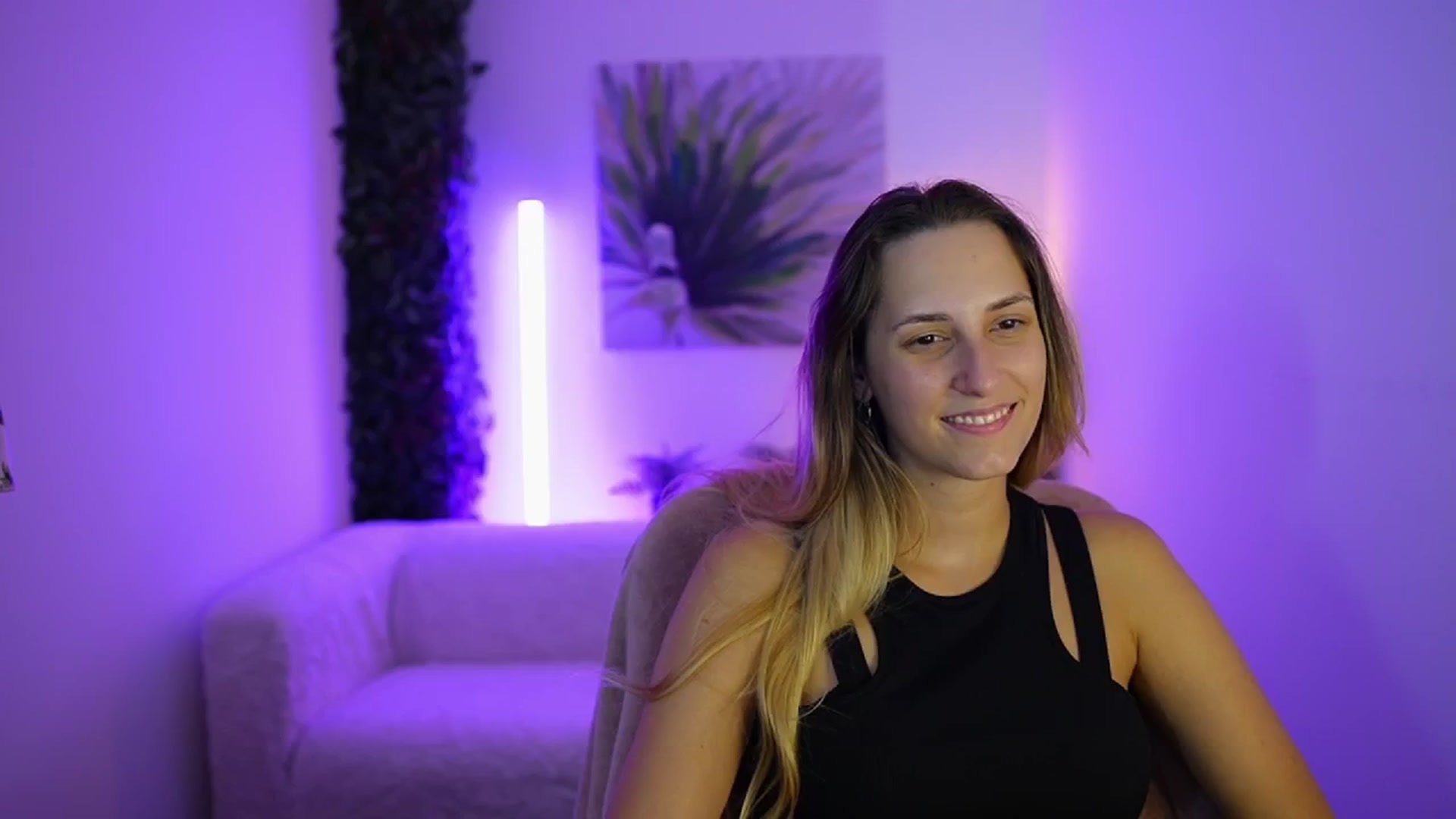 Gallery image thumbnail from Agatha_Vega's myfreecams stream on, 08/28/2024, 22:12 image 15 of 20