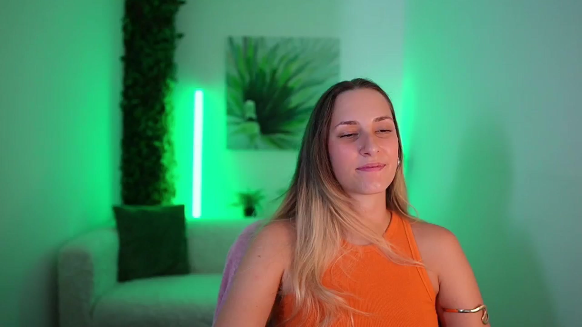 Gallery image thumbnail from Agatha_Vega's myfreecams stream on, 08/31/2024, 19:41 image 4 of 20