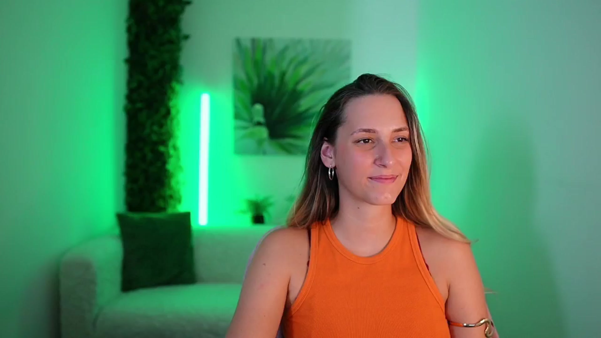 Gallery image thumbnail from Agatha_Vega's myfreecams stream on, 08/31/2024, 19:41 image 19 of 20