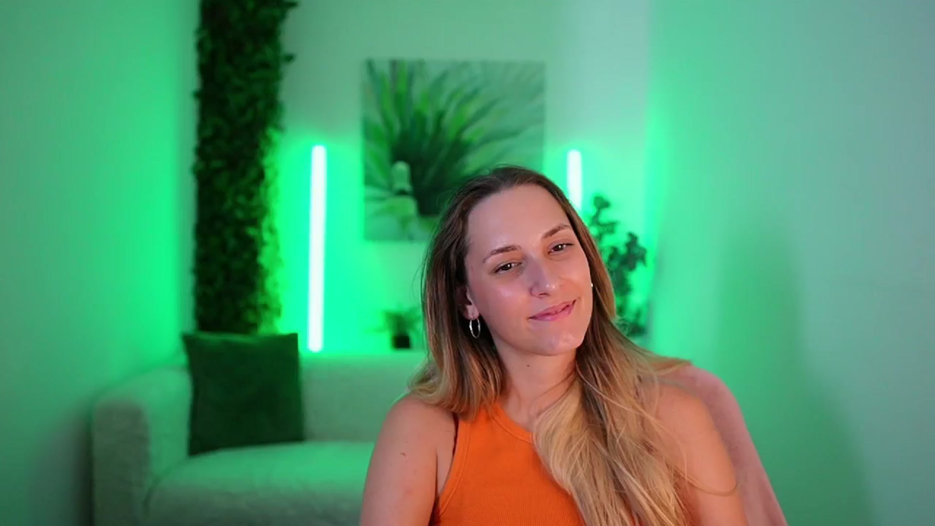 Gallery image thumbnail from Agatha_Vega's myfreecams stream on, 08/31/2024, 23:00 image 19 of 20