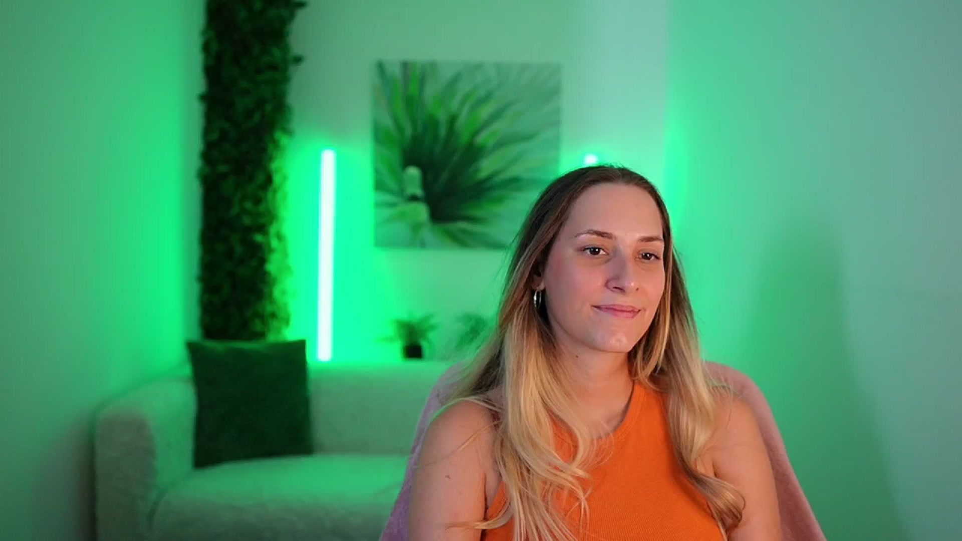 Gallery image thumbnail from Agatha_Vega's myfreecams stream on, 08/31/2024, 23:00 image 9 of 20