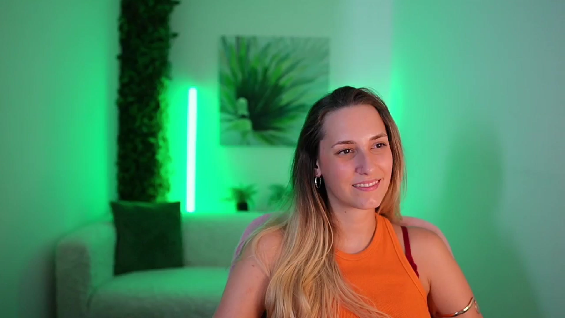 Gallery image thumbnail from Agatha_Vega's myfreecams stream on, 08/31/2024, 23:00 image 13 of 20