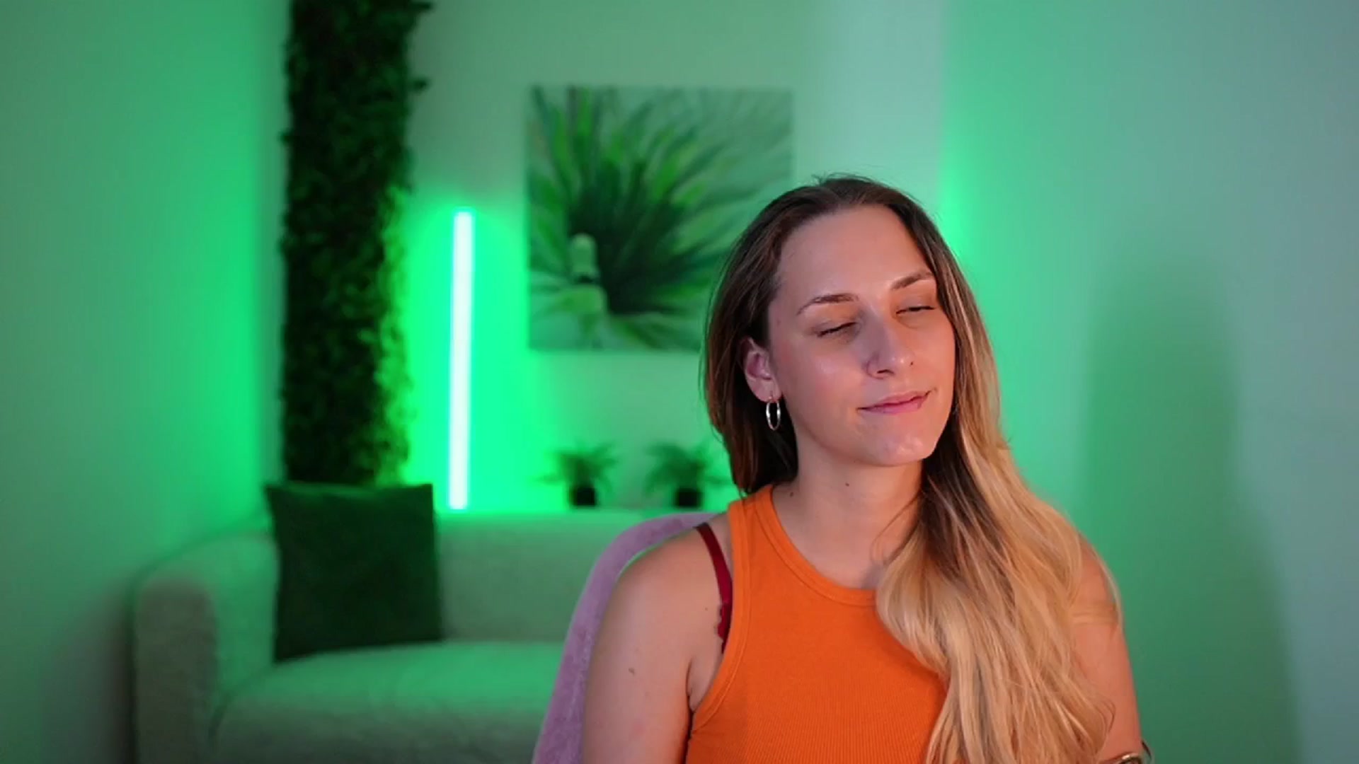 Gallery image thumbnail from Agatha_Vega's myfreecams stream on, 08/31/2024, 23:00 image 17 of 20