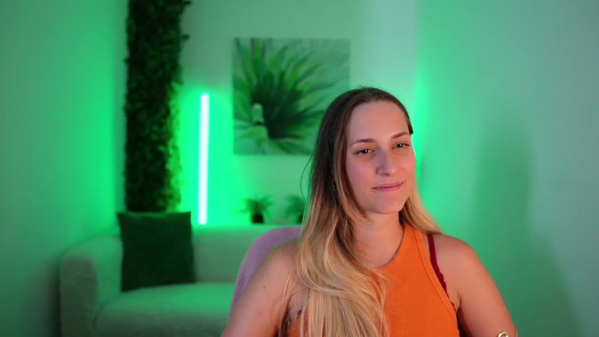 Gallery image thumbnail from Agatha_Vega's myfreecams stream on, 08/31/2024, 23:00 image 2 of 20