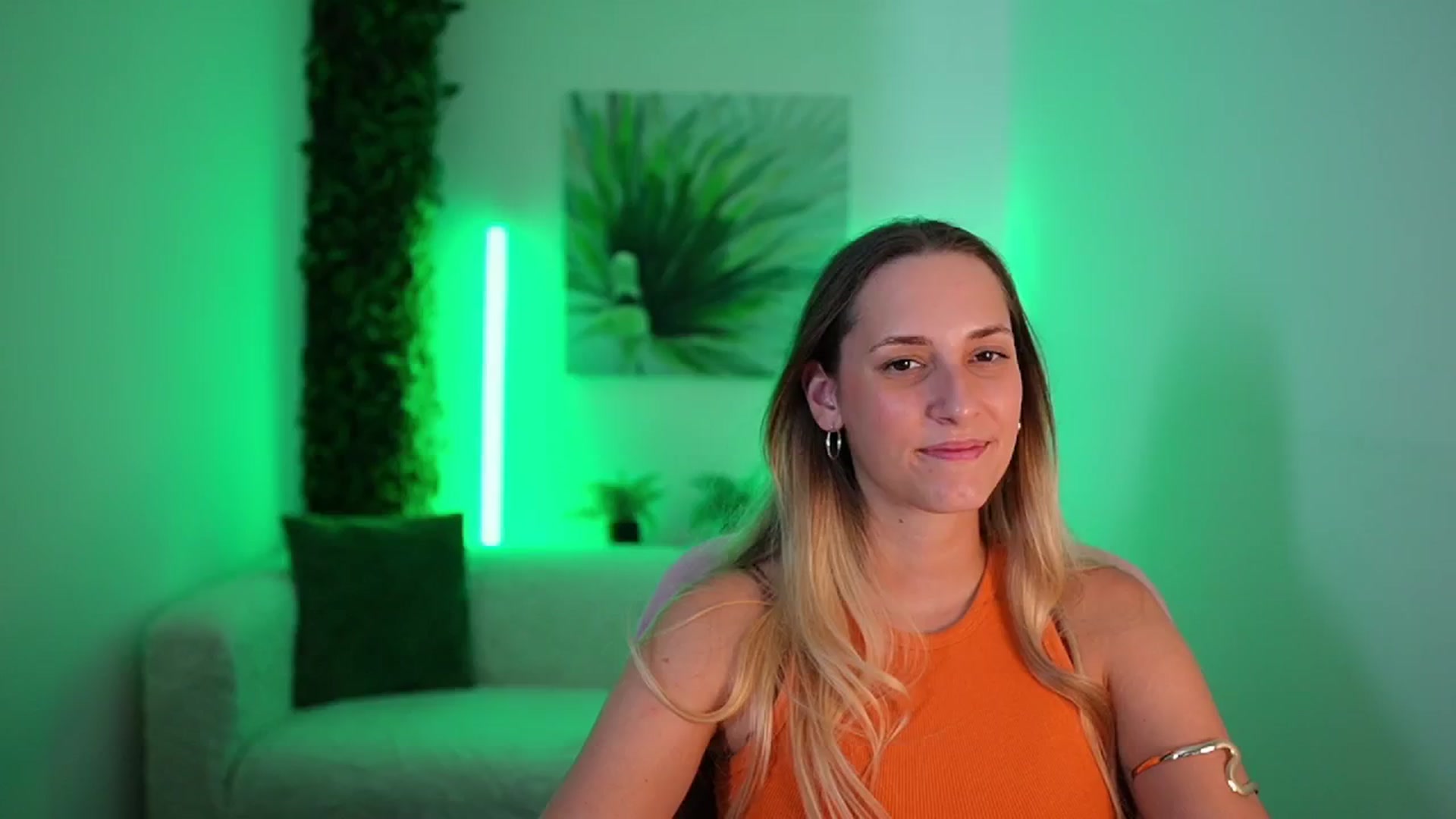 Gallery image thumbnail from Agatha_Vega's myfreecams stream on, 08/31/2024, 23:00 image 8 of 20