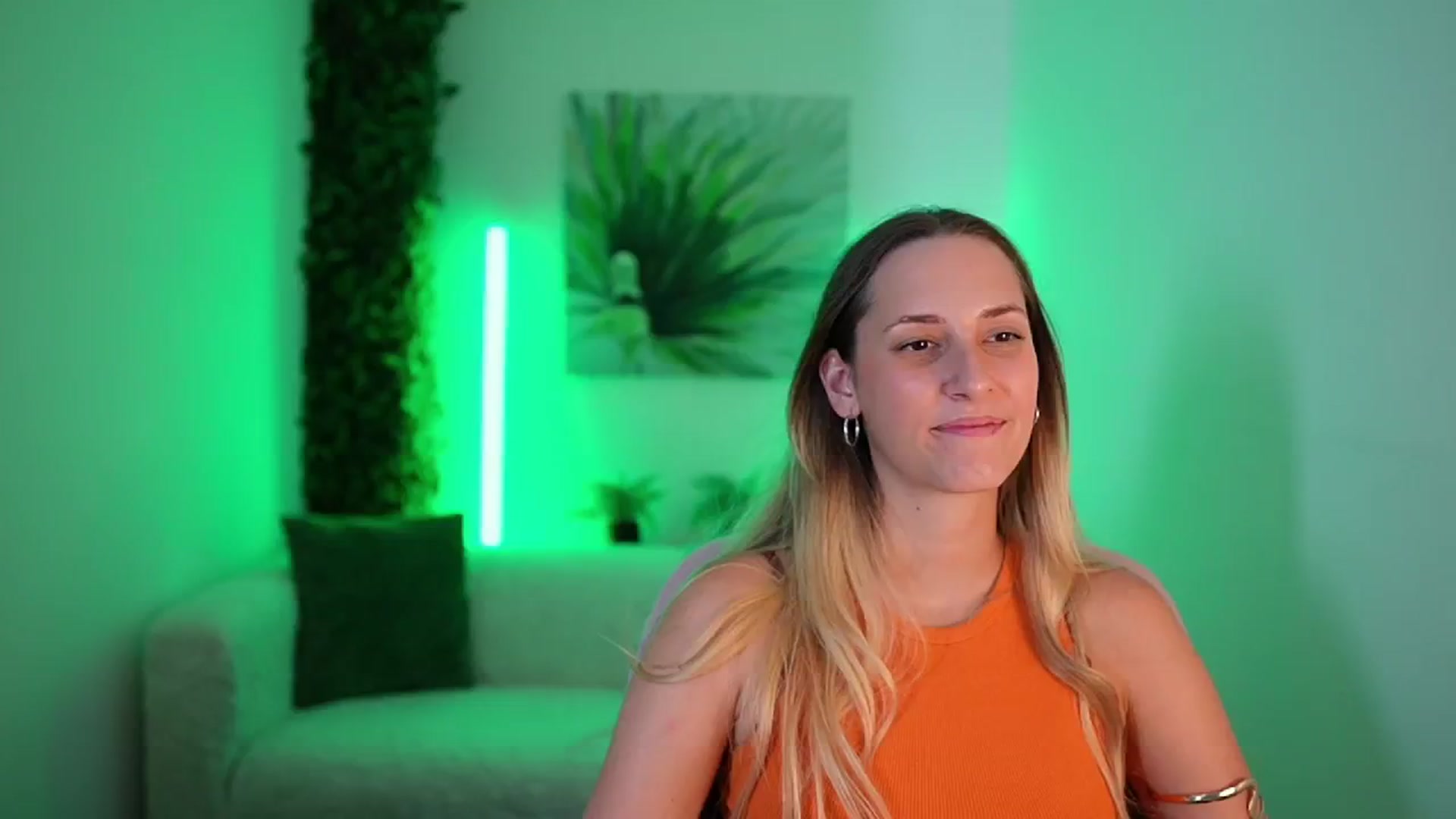 Gallery image thumbnail from Agatha_Vega's myfreecams stream on, 08/31/2024, 23:00 image 7 of 20
