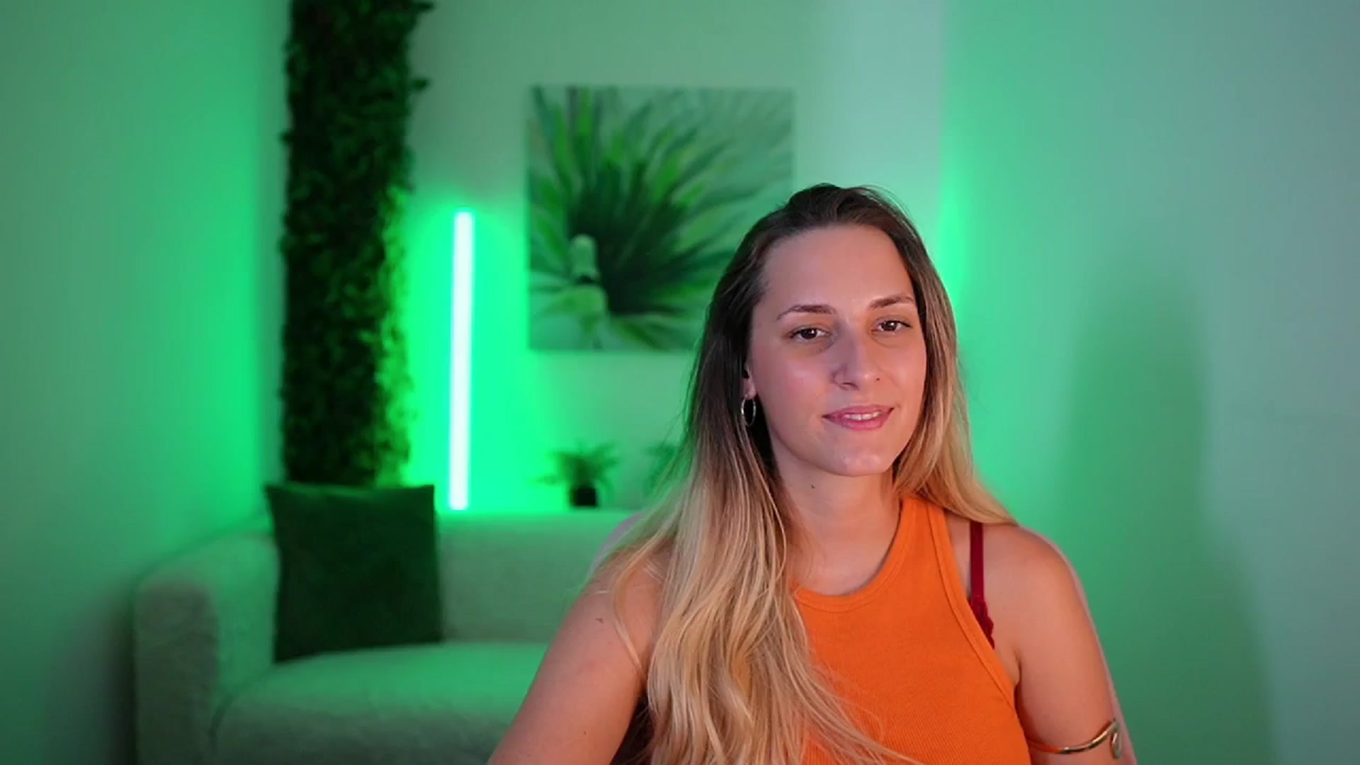 Gallery image thumbnail from Agatha_Vega's myfreecams stream on, 08/31/2024, 23:00 image 14 of 20