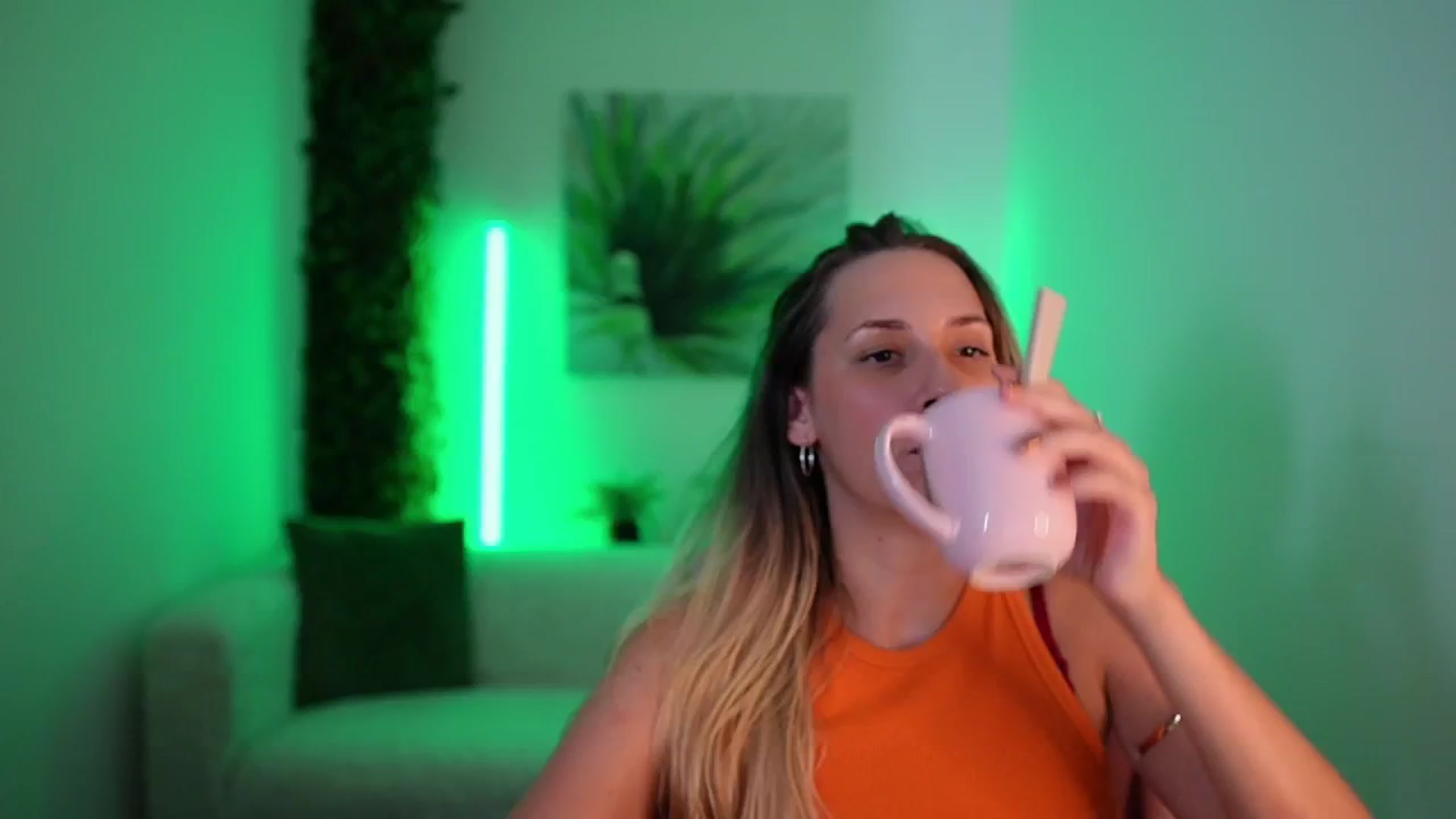 Gallery image thumbnail from Agatha_Vega's myfreecams stream on, 08/31/2024, 23:00 image 11 of 20