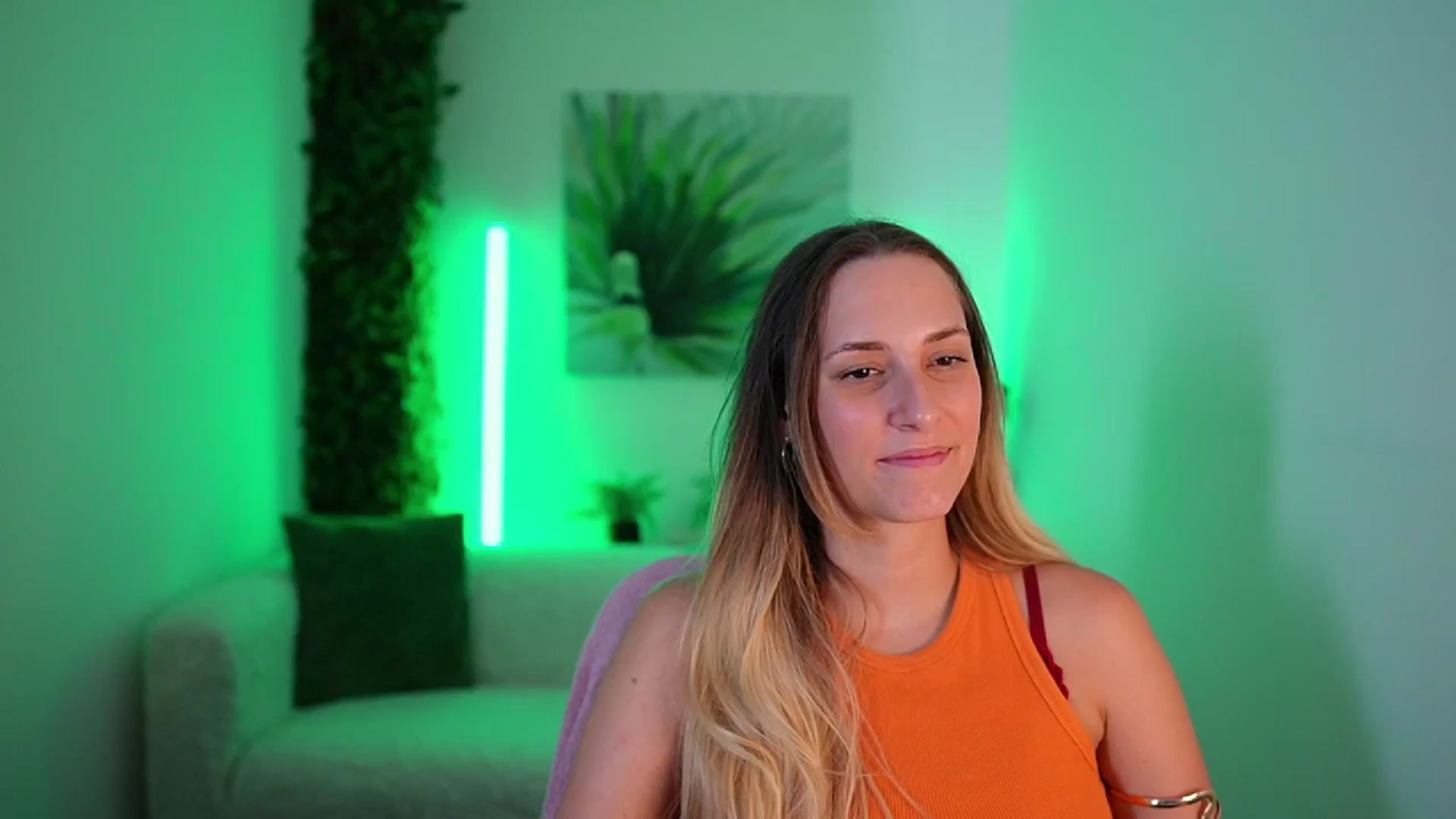 Gallery image thumbnail from Agatha_Vega's myfreecams stream on, 08/31/2024, 23:00 image 6 of 20