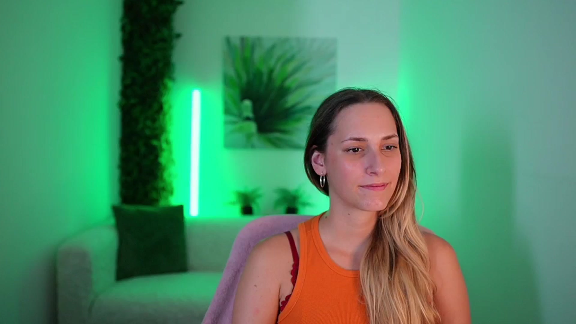 Gallery image thumbnail from Agatha_Vega's myfreecams stream on, 08/31/2024, 23:25 image 6 of 20