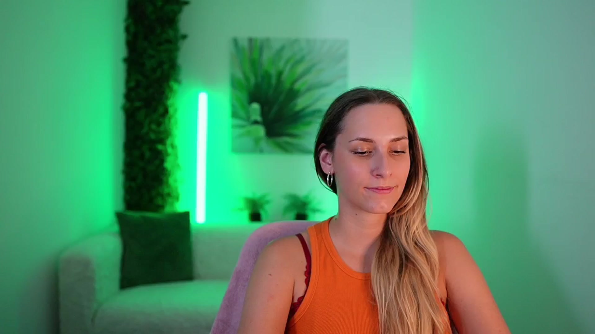 Gallery image thumbnail from Agatha_Vega's myfreecams stream on, 08/31/2024, 23:25 image 1 of 20