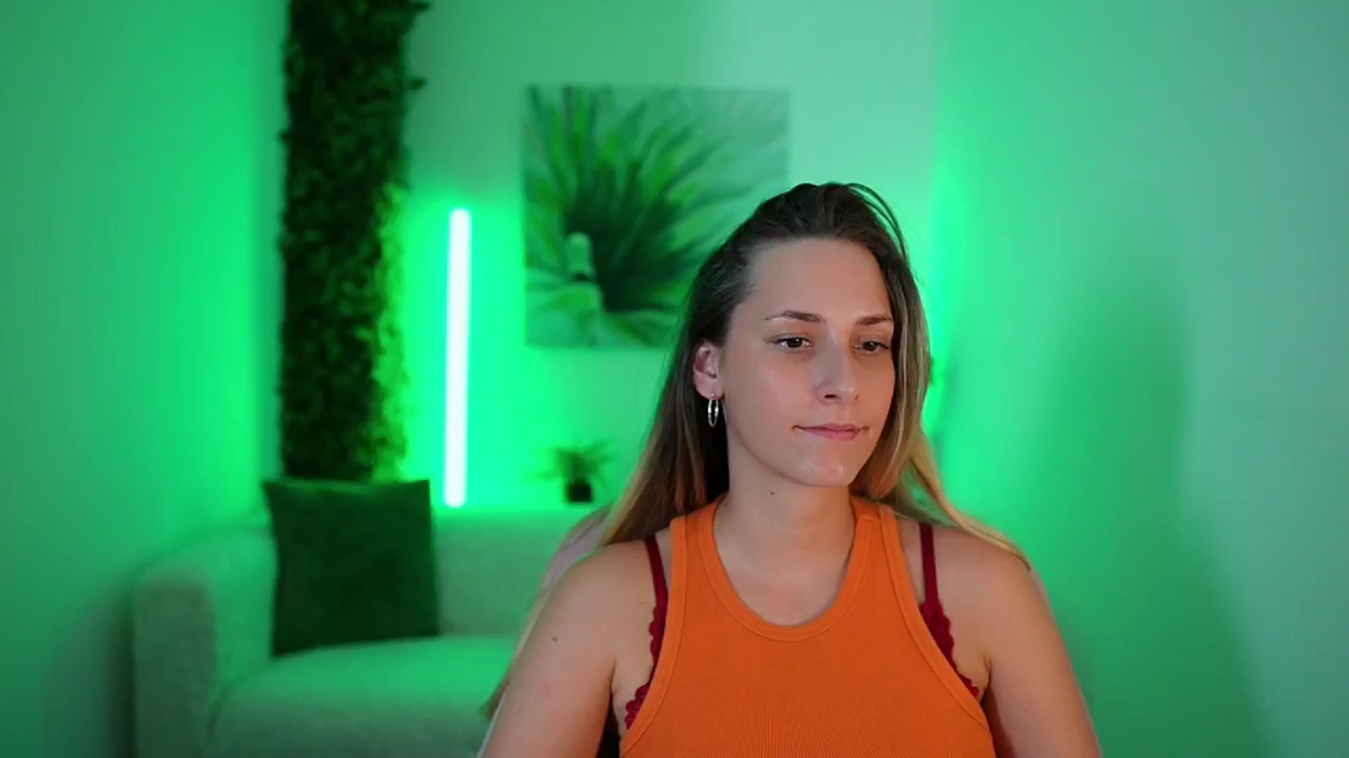 Gallery image thumbnail from Agatha_Vega's myfreecams stream on, 08/31/2024, 23:25 image 18 of 20