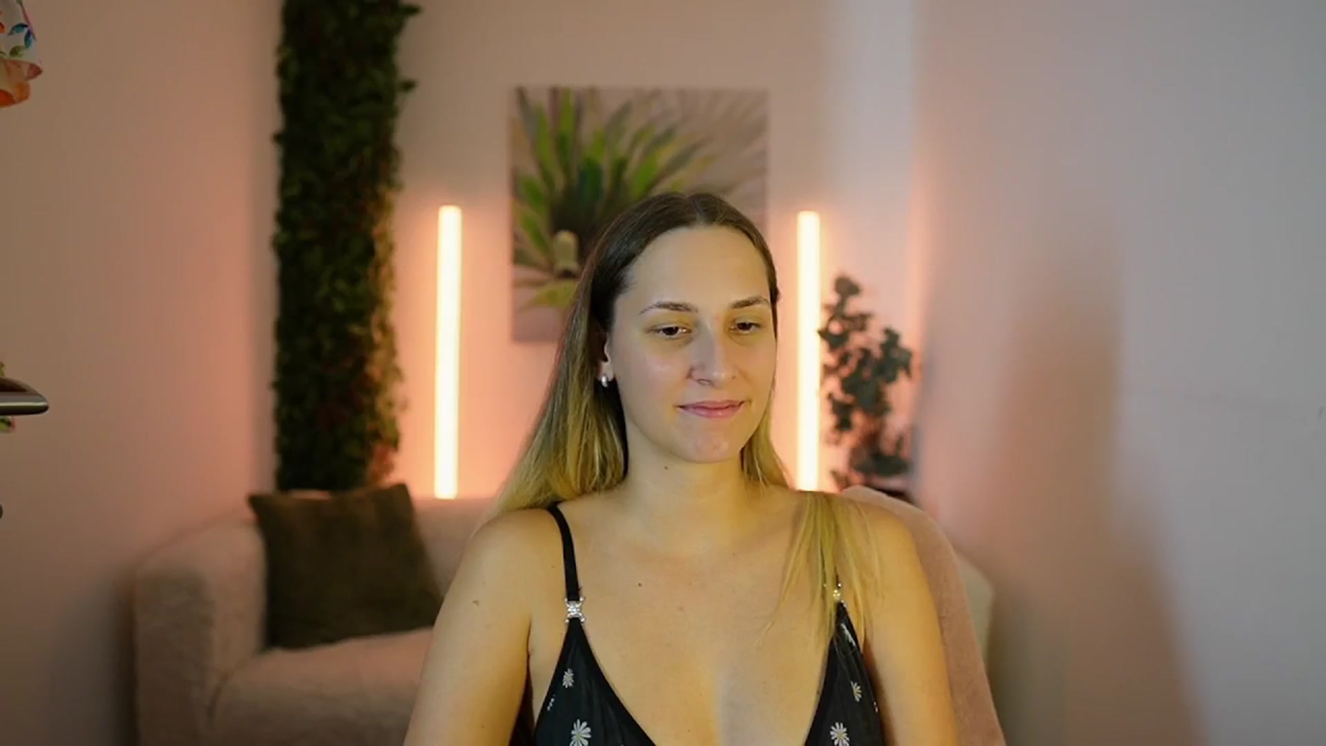 Gallery image thumbnail from Agatha_Vega's myfreecams stream on, 09/08/2024, 22:32 image 6 of 20