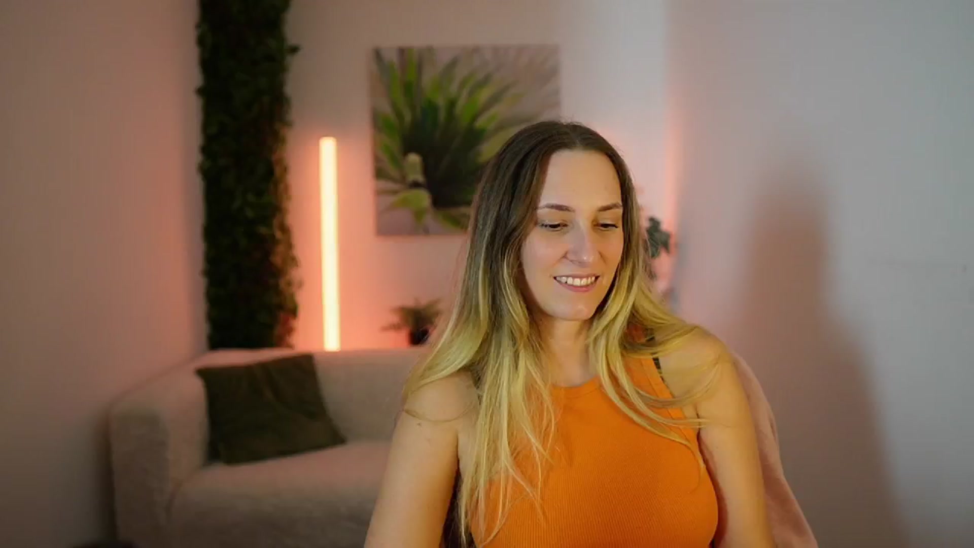 Gallery image thumbnail from Agatha_Vega's myfreecams stream on, 09/10/2024, 20:37 image 6 of 20