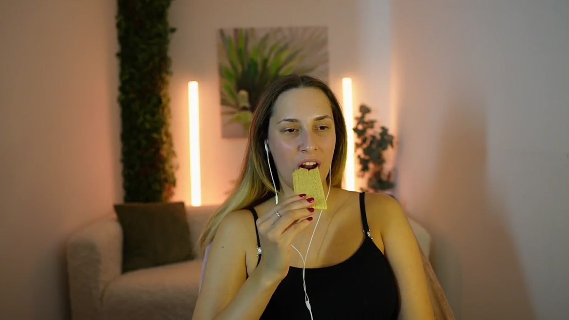 Gallery image thumbnail from Agatha_Vega's myfreecams stream on, 09/12/2024, 19:33 image 18 of 20