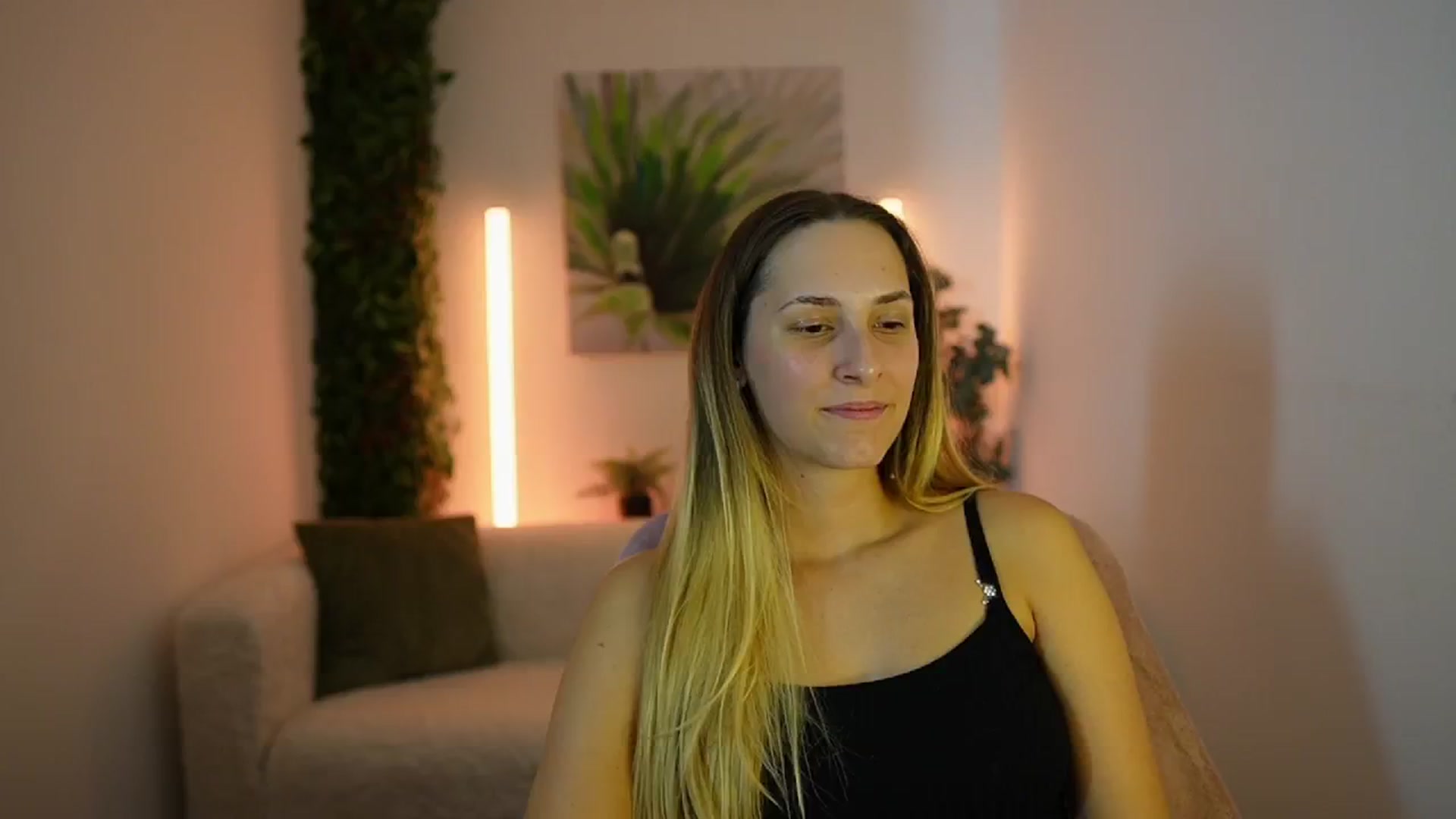 Gallery image thumbnail from Agatha_Vega's myfreecams stream on, 09/12/2024, 21:00 image 4 of 20