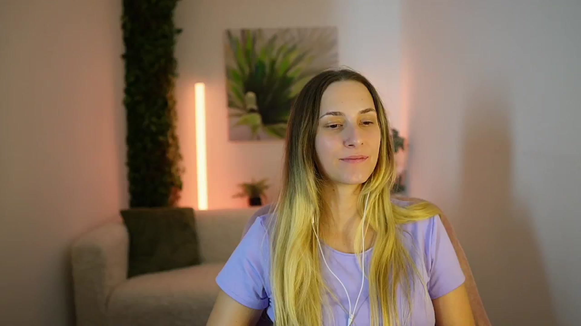 Gallery image thumbnail from Agatha_Vega's myfreecams stream on, 09/13/2024, 18:44 image 13 of 20