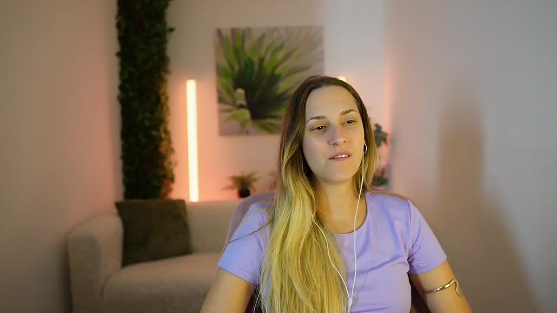 Gallery image thumbnail from Agatha_Vega's myfreecams stream on, 09/13/2024, 21:18 image 1 of 20