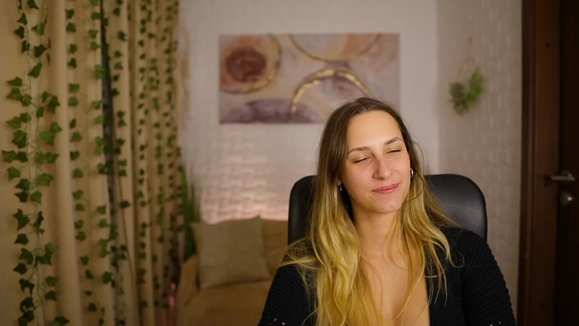 Gallery image thumbnail from Agatha_Vega's myfreecams stream on, 10/02/2024, 19:02 image 9 of 20