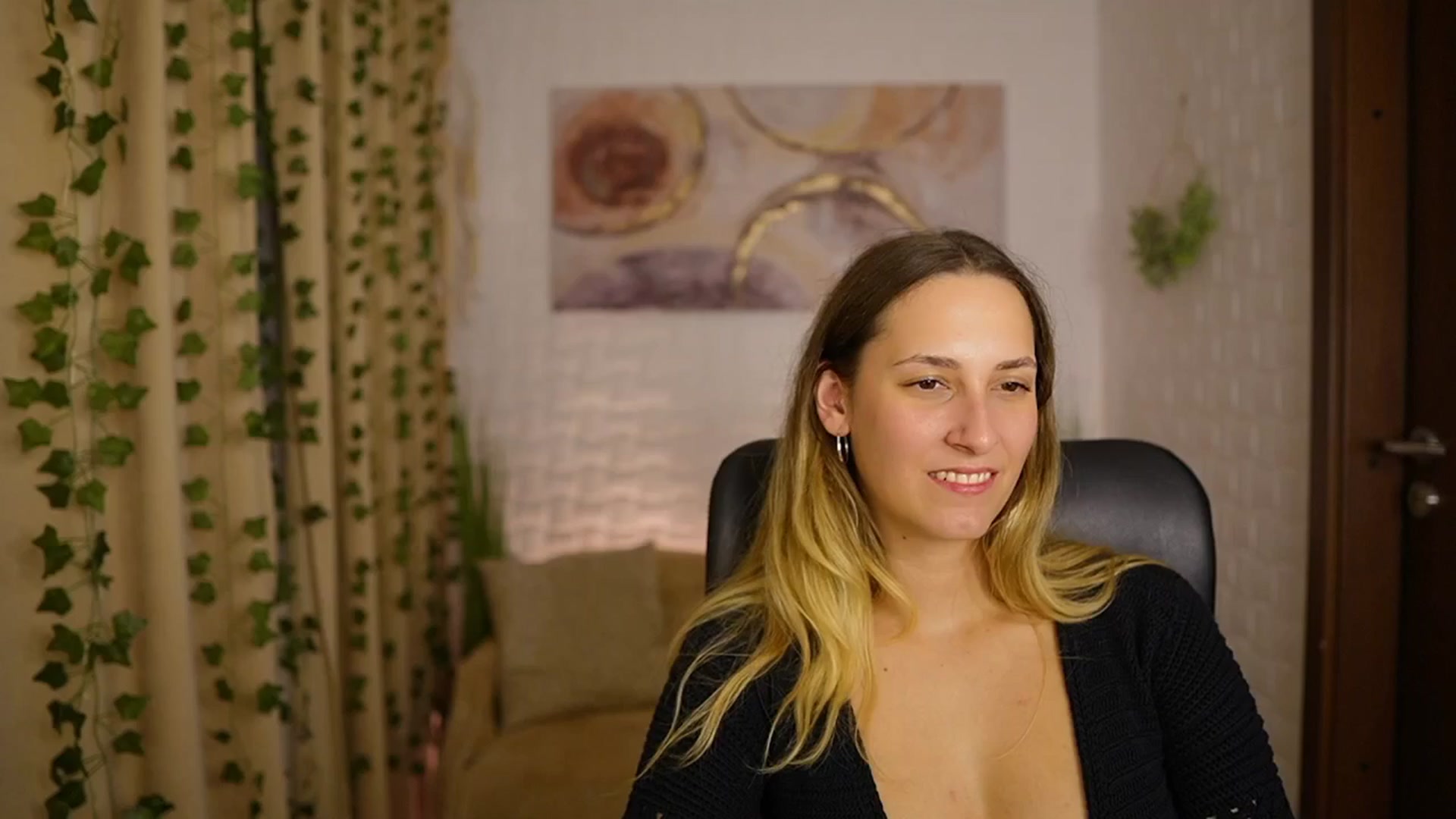 Gallery image thumbnail from Agatha_Vega's myfreecams stream on, 10/02/2024, 19:34 image 2 of 20