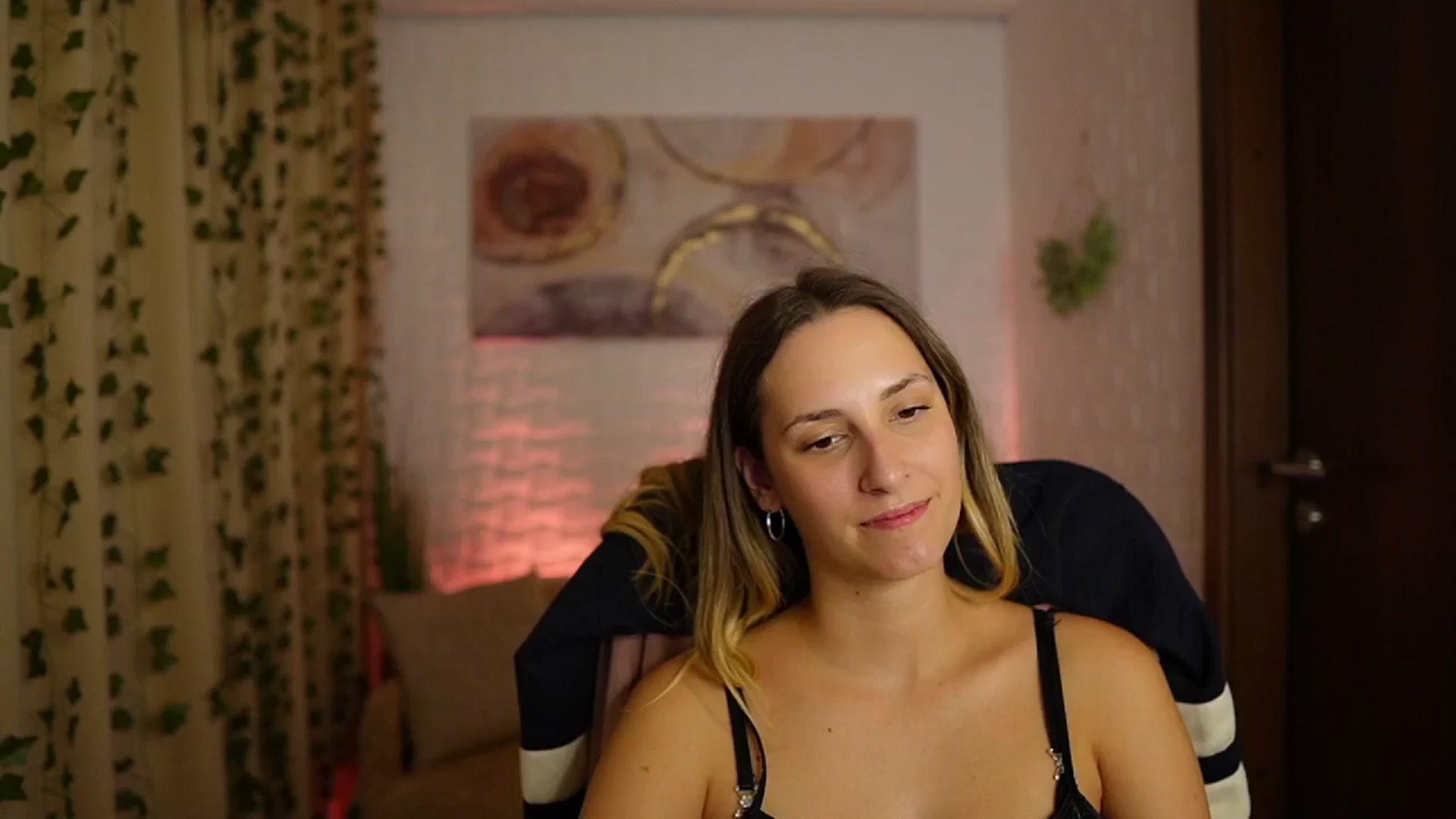 Gallery image thumbnail from Agatha_Vega's myfreecams stream on, 10/07/2024, 21:43 image 2 of 20