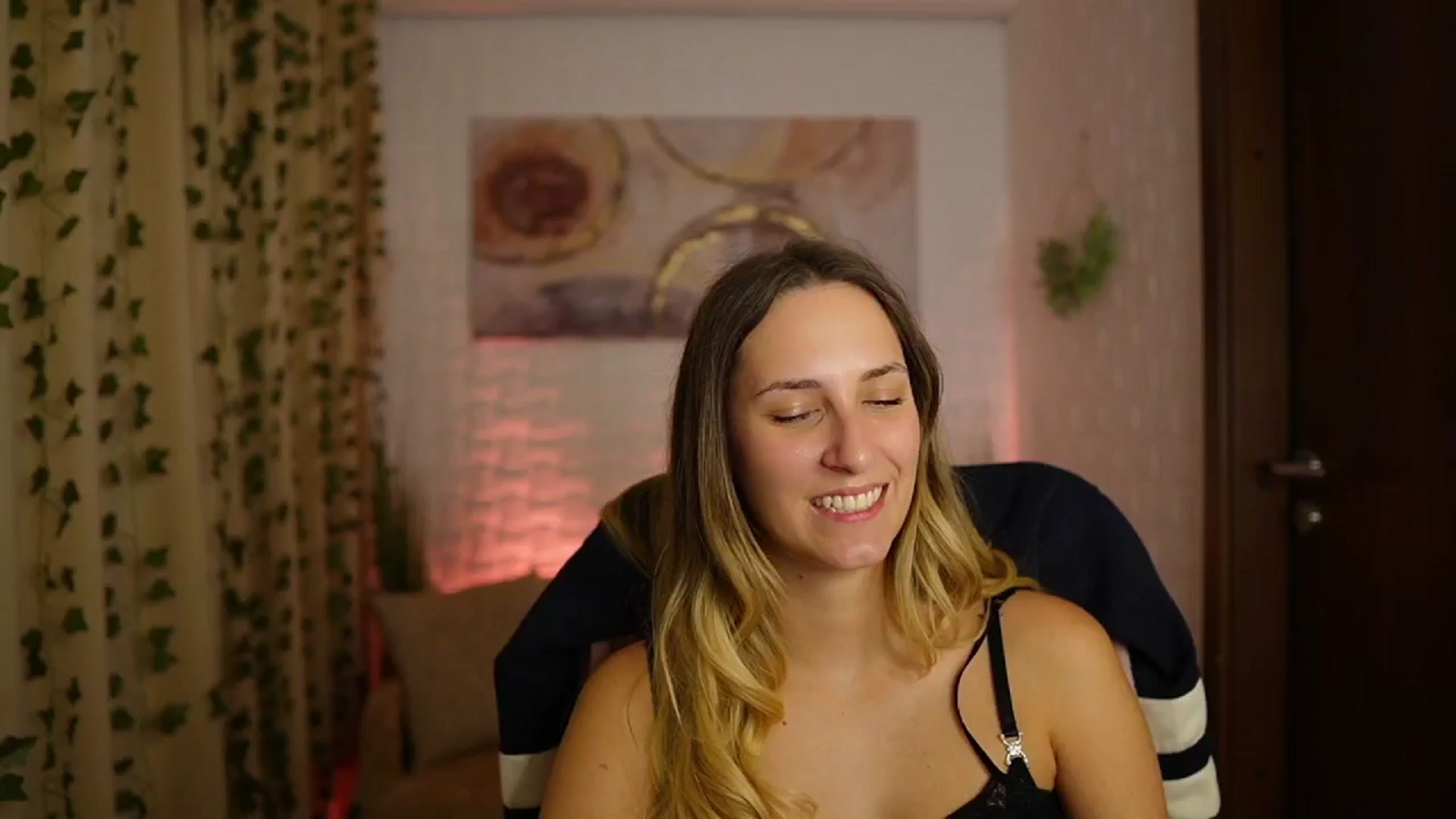 Gallery image thumbnail from Agatha_Vega's myfreecams stream on, 10/07/2024, 21:43 image 10 of 20