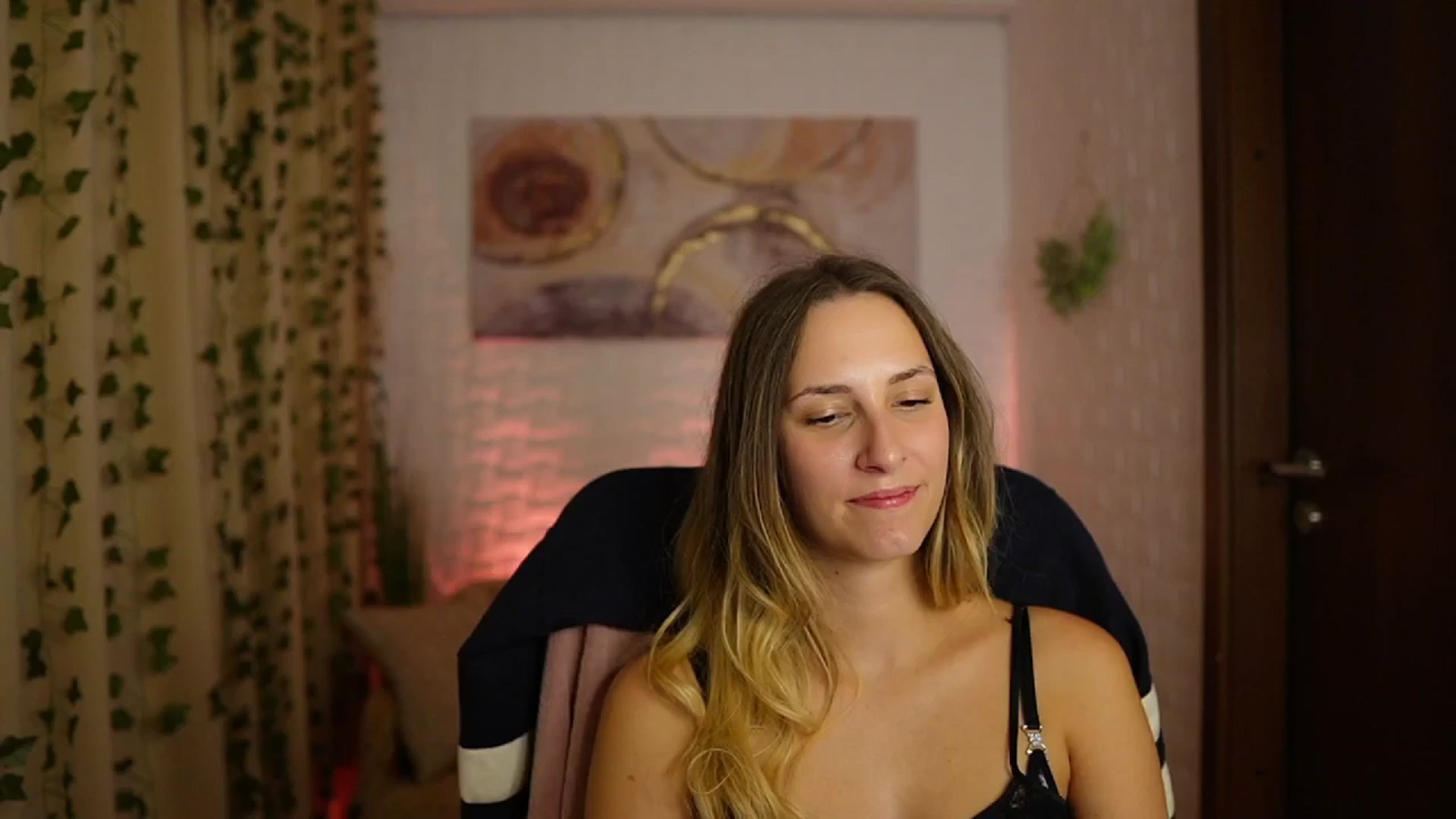 Gallery image thumbnail from Agatha_Vega's myfreecams stream on, 10/07/2024, 21:43 image 16 of 20