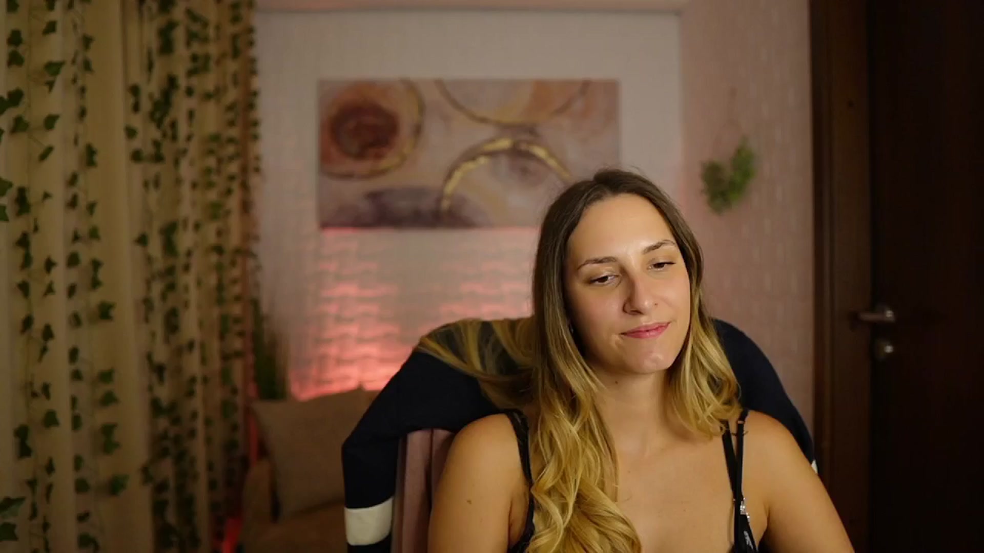 Gallery image thumbnail from Agatha_Vega's myfreecams stream on, 10/07/2024, 21:43 image 12 of 20