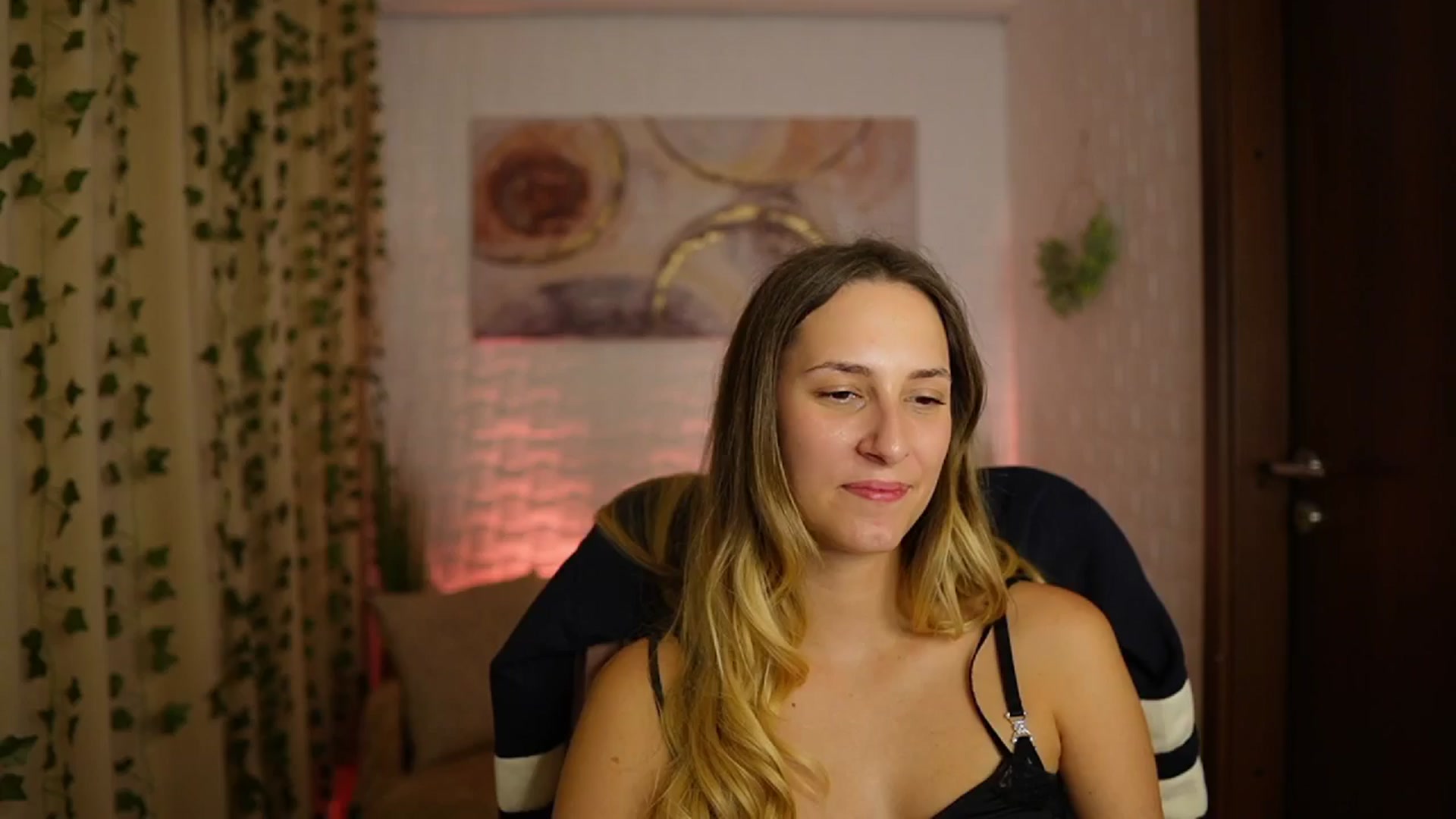 Gallery image thumbnail from Agatha_Vega's myfreecams stream on, 10/07/2024, 21:43 image 9 of 20