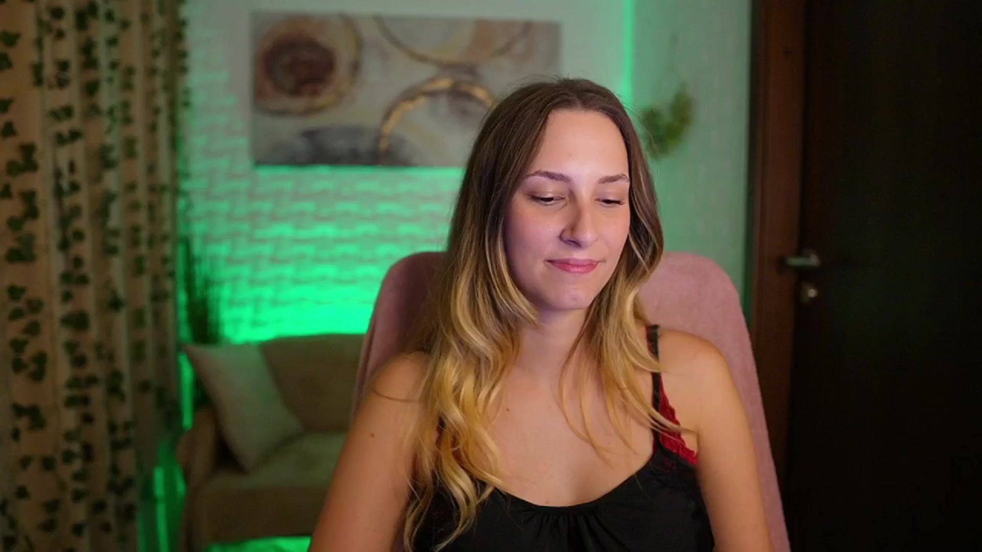 Gallery image thumbnail from Agatha_Vega's myfreecams stream on, 10/09/2024, 20:09 image 11 of 20