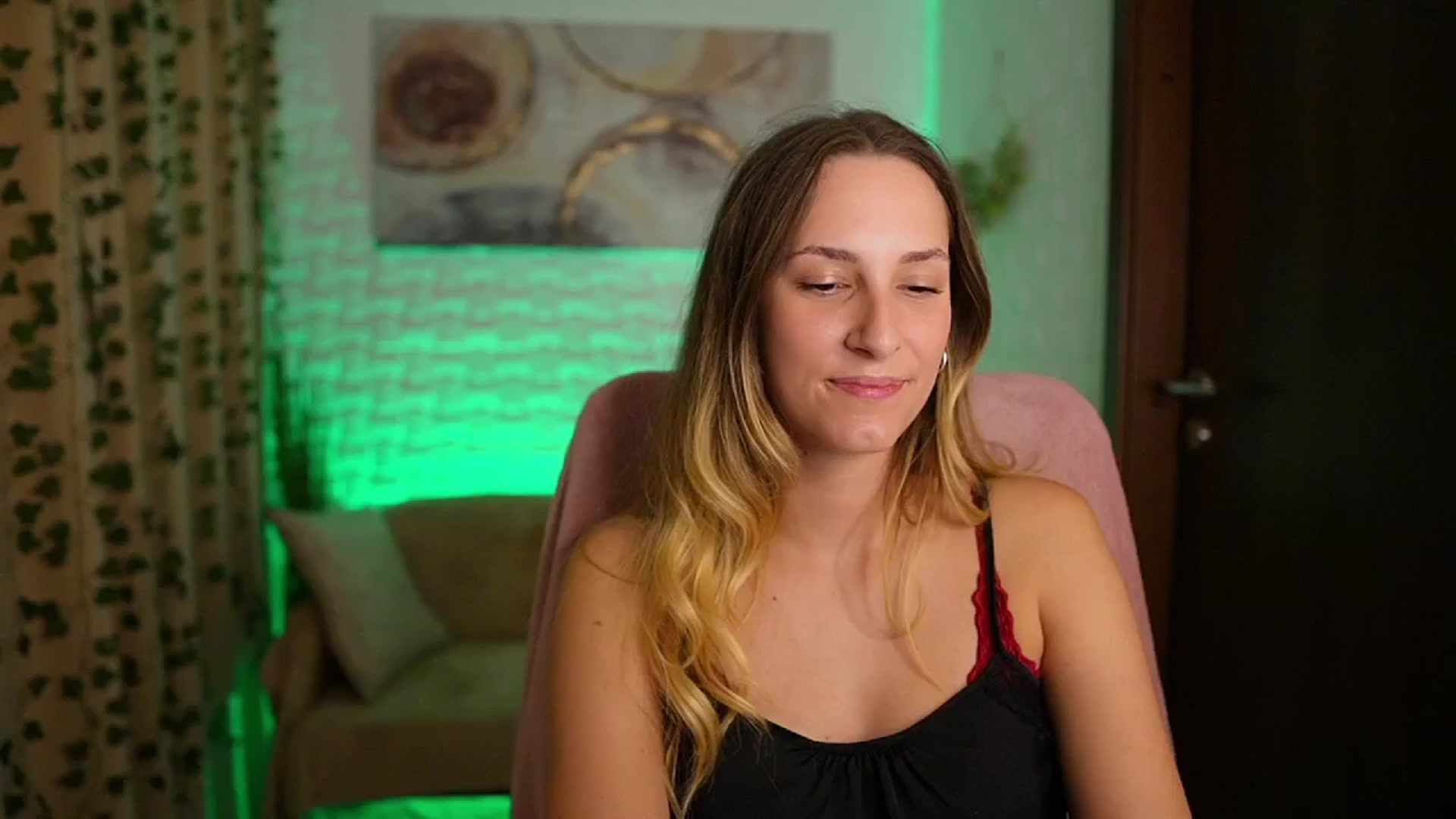 Gallery image thumbnail from Agatha_Vega's myfreecams stream on, 10/09/2024, 20:09 image 6 of 20