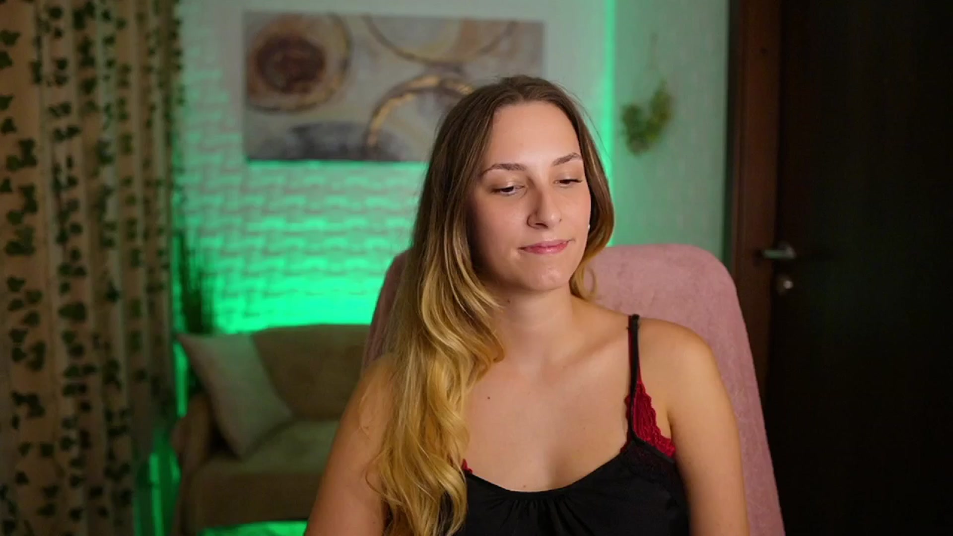 Gallery image thumbnail from Agatha_Vega's myfreecams stream on, 10/09/2024, 20:09 image 13 of 20