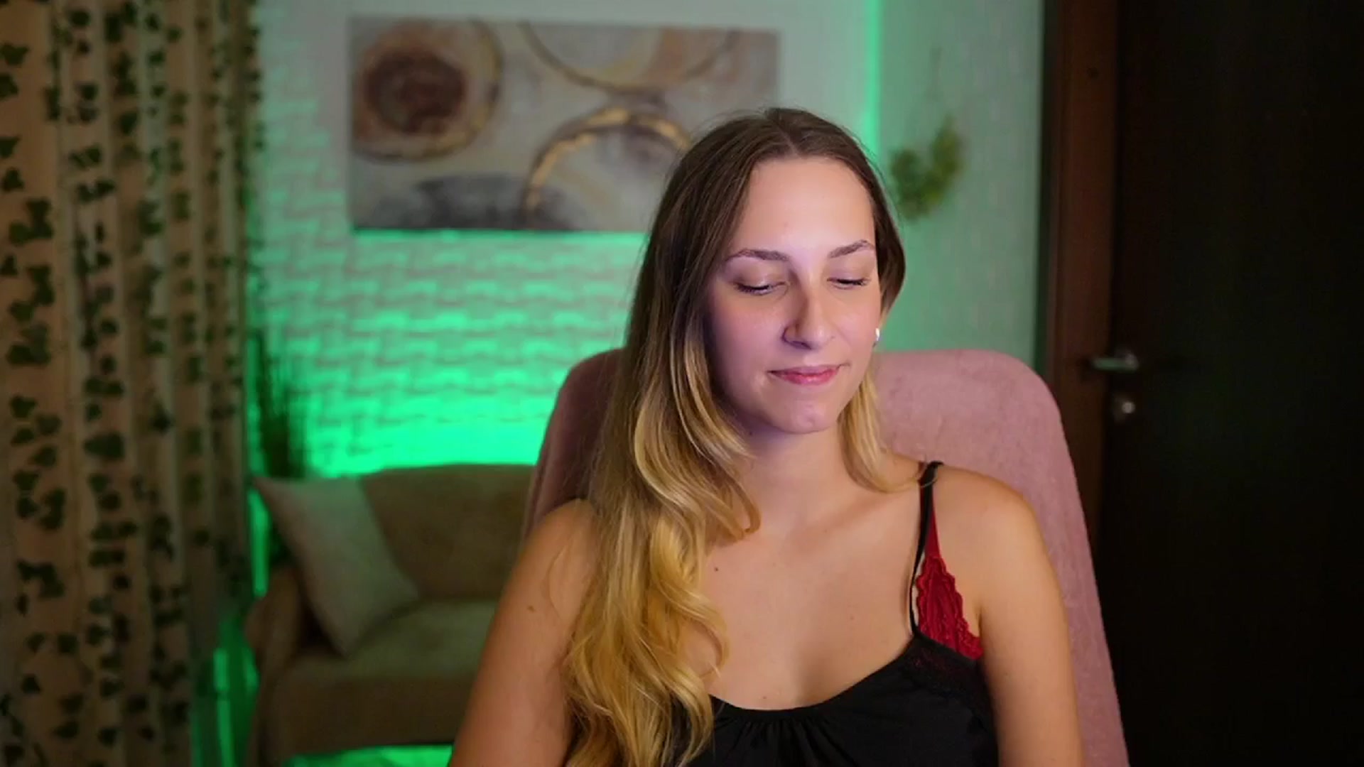 Gallery image thumbnail from Agatha_Vega's myfreecams stream on, 10/09/2024, 20:09 image 15 of 20