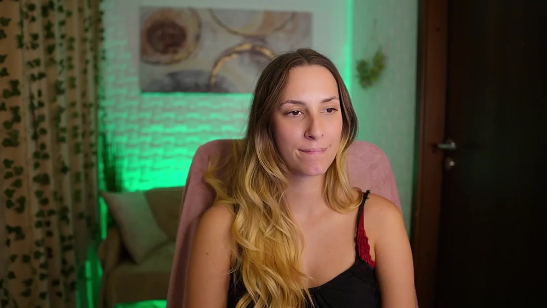 Gallery image thumbnail from Agatha_Vega's myfreecams stream on, 10/09/2024, 21:46 image 6 of 20