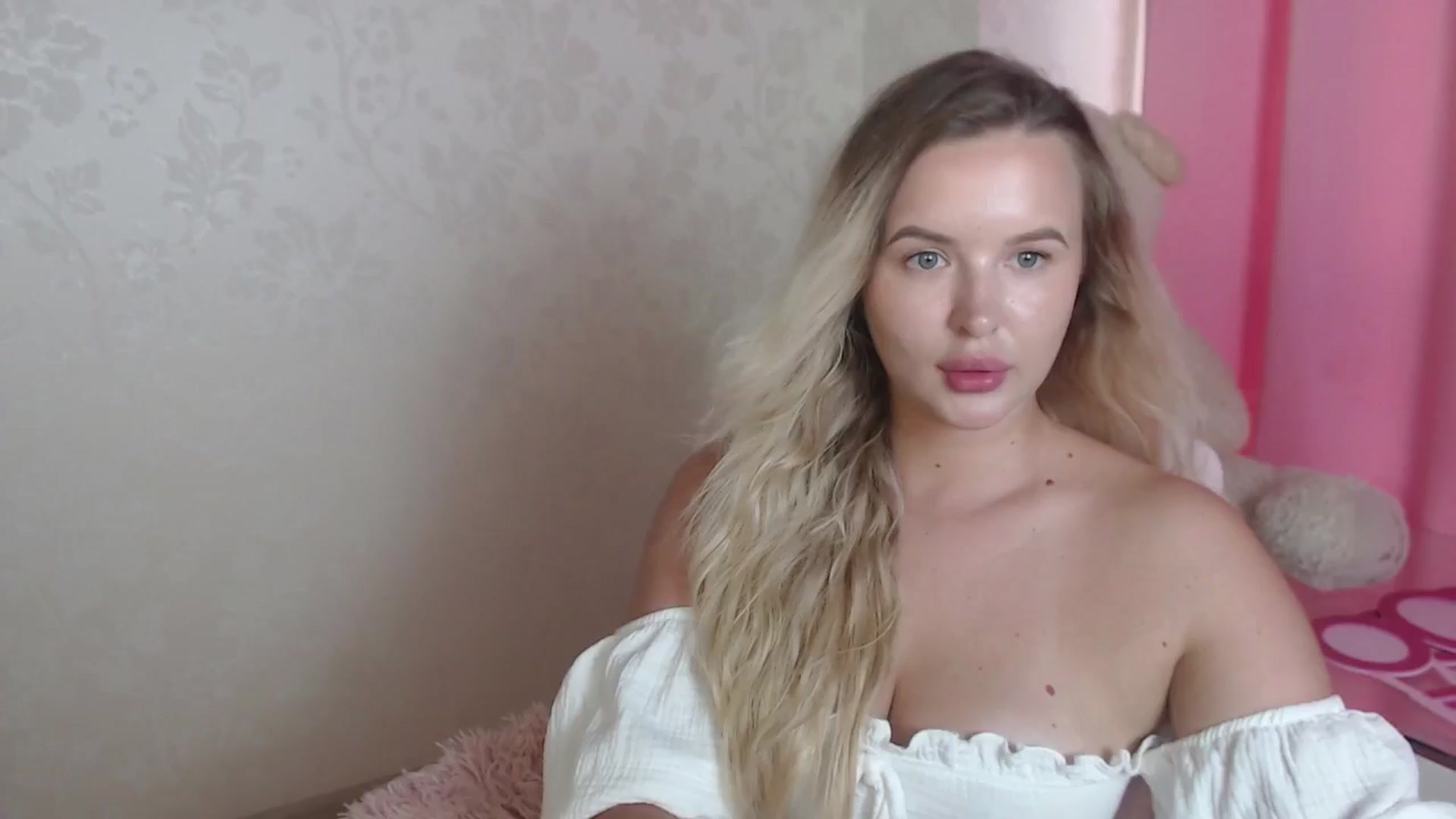 Gallery image thumbnail from AgentBlonde's myfreecams stream on, 07/16/2024, 17:40 image 14 of 20