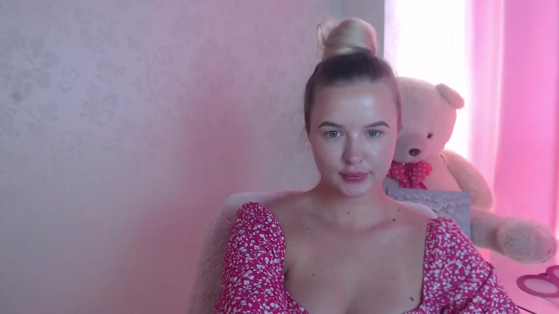 Gallery image thumbnail from AgentBlonde's myfreecams stream on, 07/17/2024, 08:52 image 13 of 20