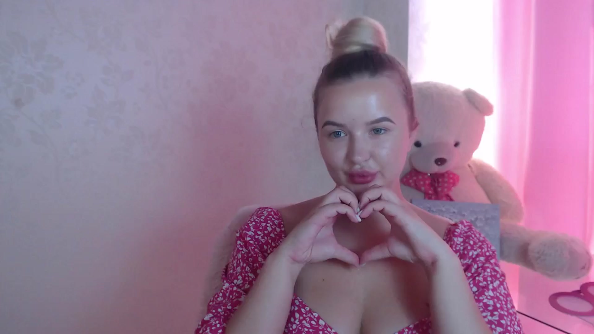 Gallery image thumbnail from AgentBlonde's myfreecams stream on, 07/17/2024, 08:52 image 3 of 20