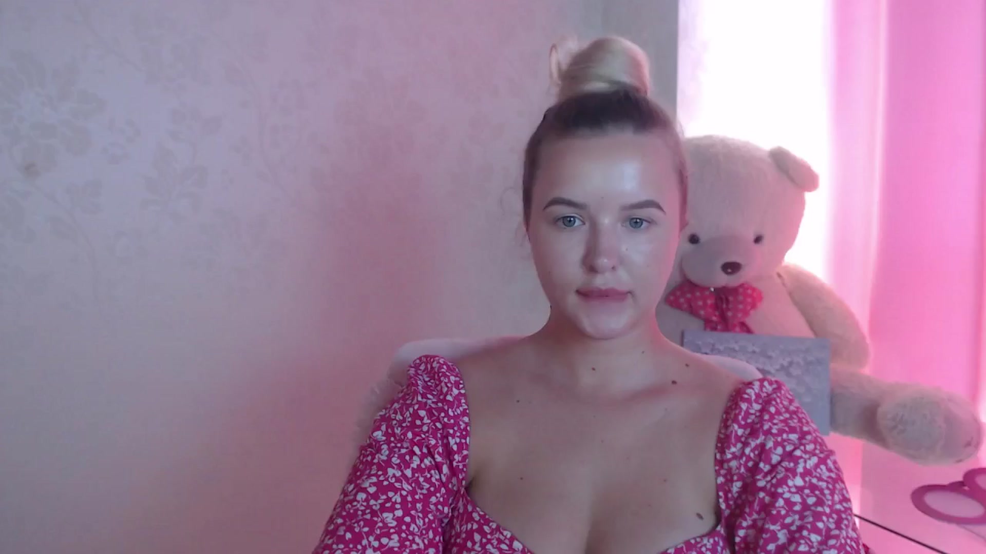 Gallery image thumbnail from AgentBlonde's myfreecams stream on, 07/17/2024, 08:52 image 12 of 20