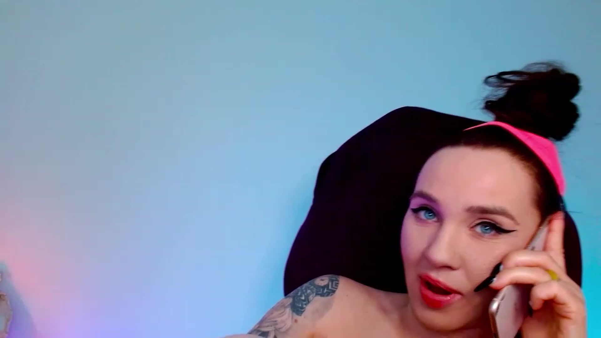 Gallery image thumbnail from AgentRabbit's myfreecams stream on, 05/14/2023, 10:59 image 18 of 20