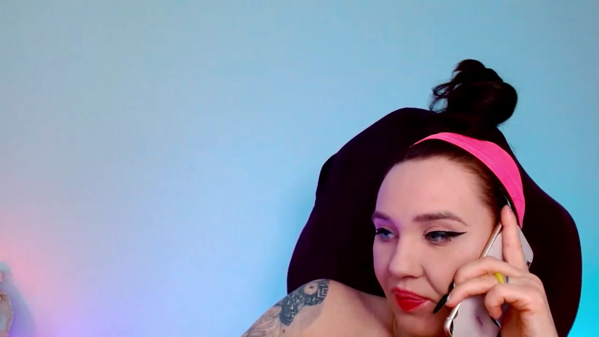 Gallery image thumbnail from AgentRabbit's myfreecams stream on, 05/14/2023, 10:59 image 12 of 20