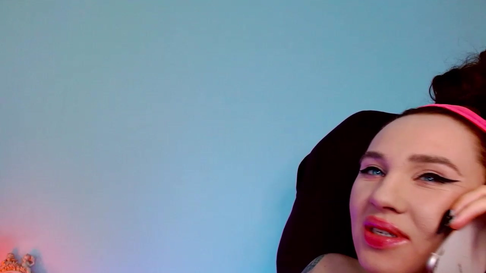Gallery image thumbnail from AgentRabbit's myfreecams stream on, 05/14/2023, 10:59 image 4 of 20