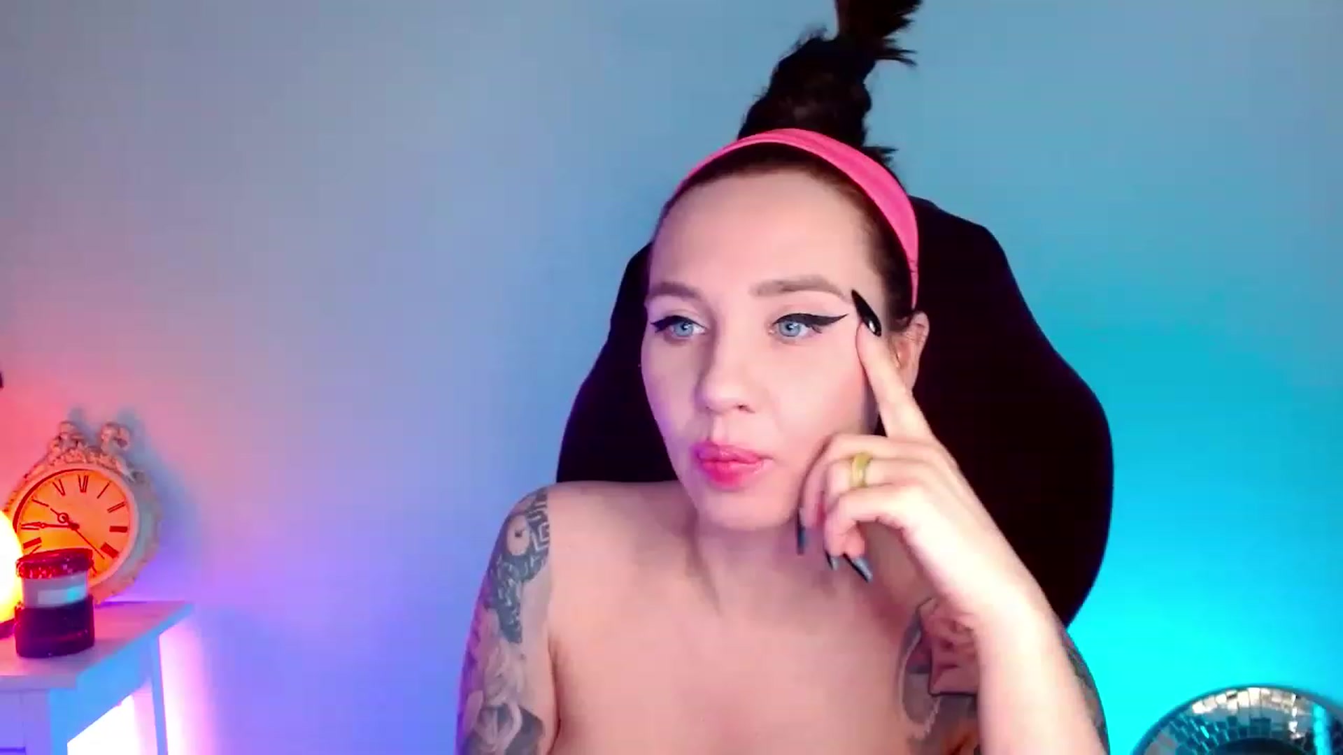 Gallery image thumbnail from AgentRabbit's myfreecams stream on, 05/14/2023, 12:23 image 2 of 20
